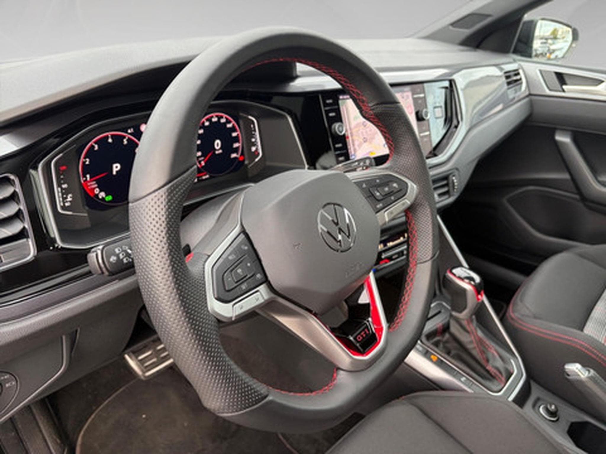 VW Polo GTI 2.0 GTI 207 PS Couleur Blanche (2026) - Photo 8