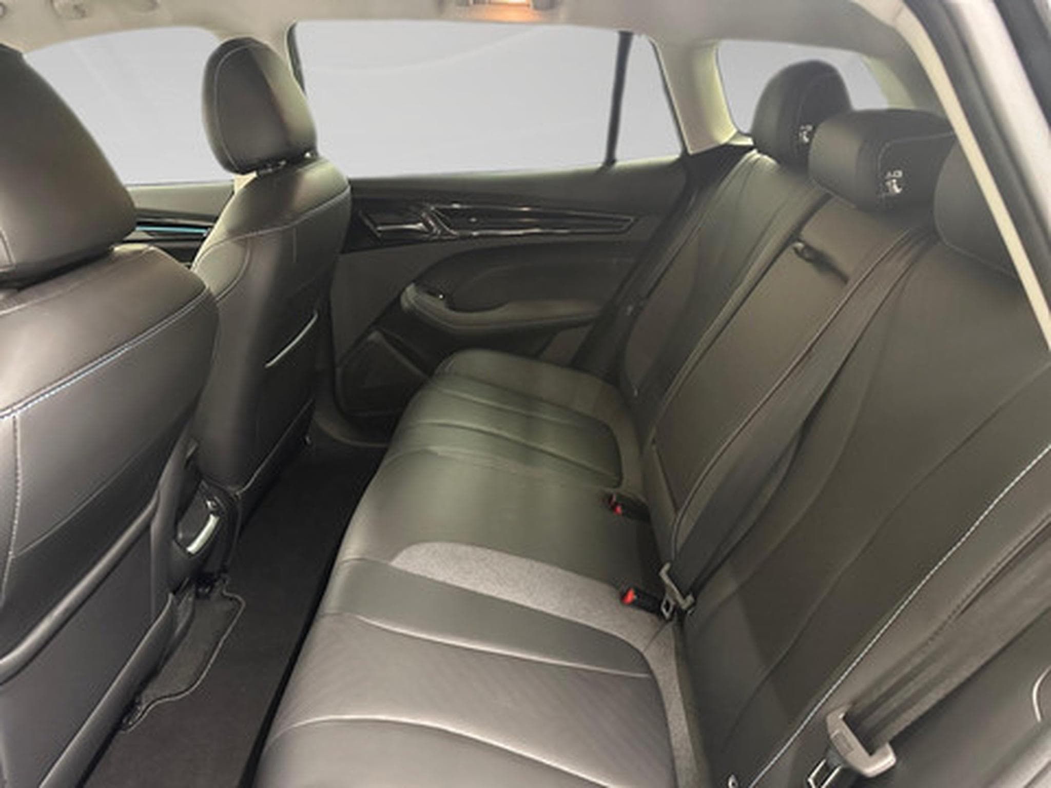 MG MG5 LUXURY (2026) - Photo 11