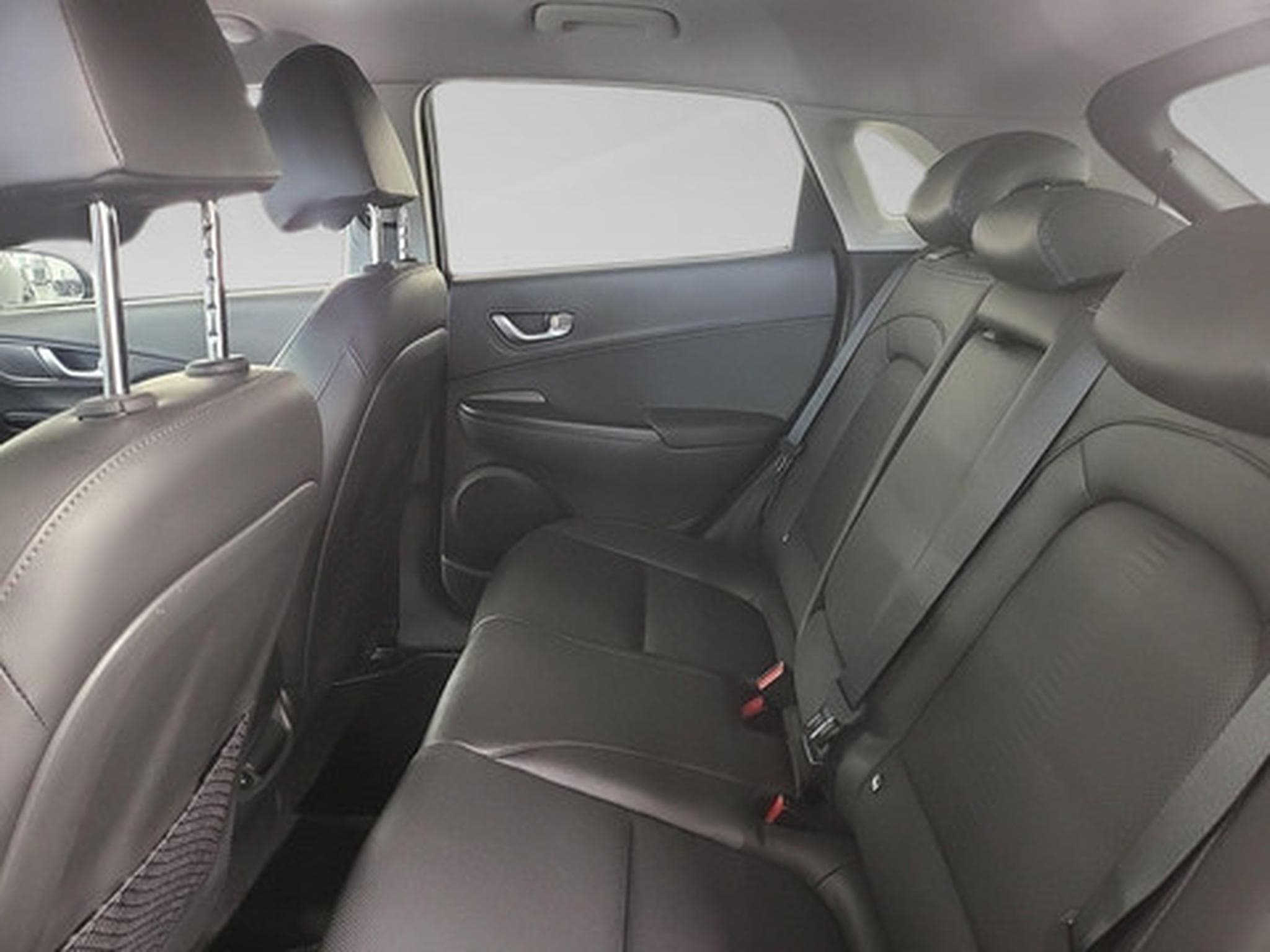 Hyundai Kona SKY 64KWh (2026) - Foto 11