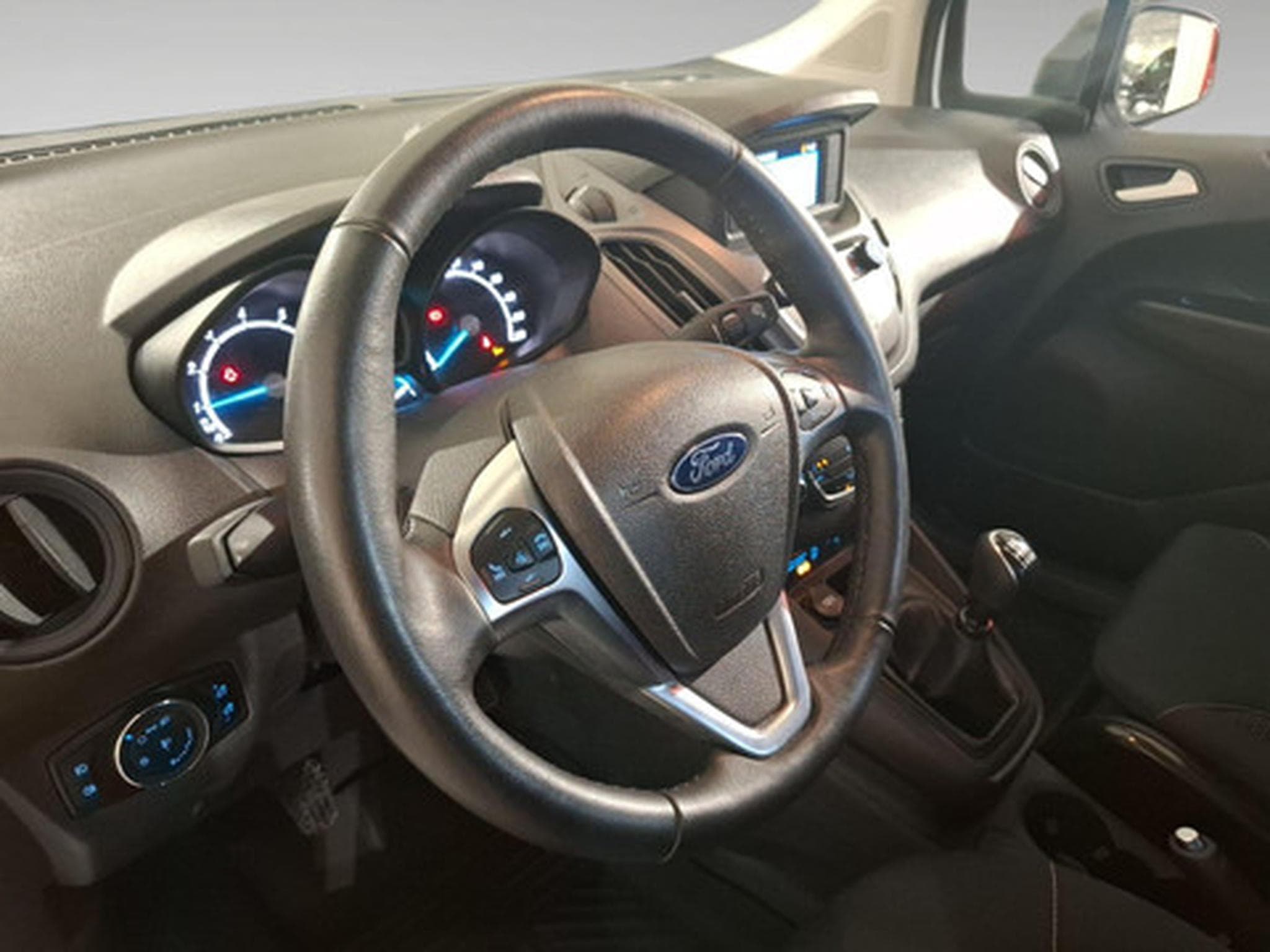 Ford Transit 1.0 Trend (2026) - Photo 10