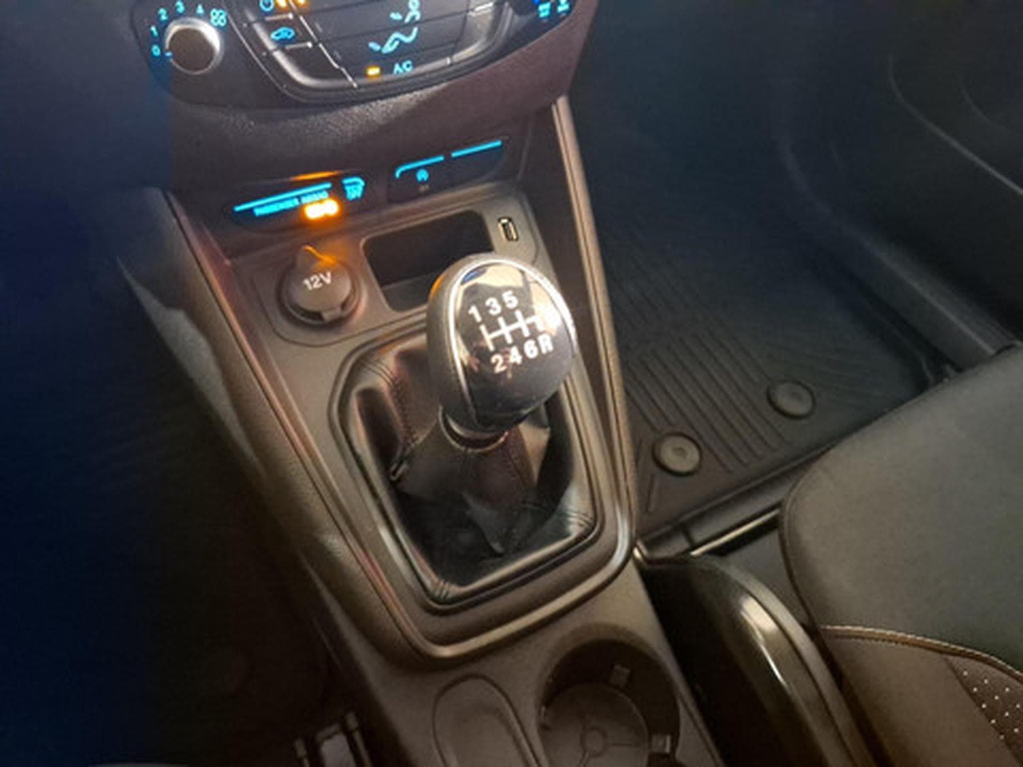 Ford Transit 1.0 Trend (2026) - Photo 16