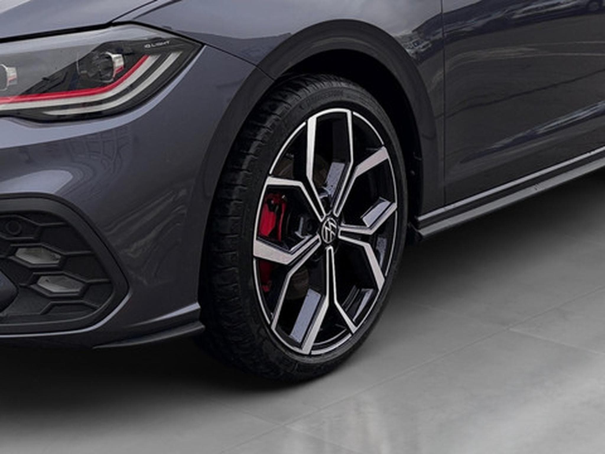 VW Polo GTI 2.0 GTI 207 PS Couleur Gris Fonce (2026) - Photo 20