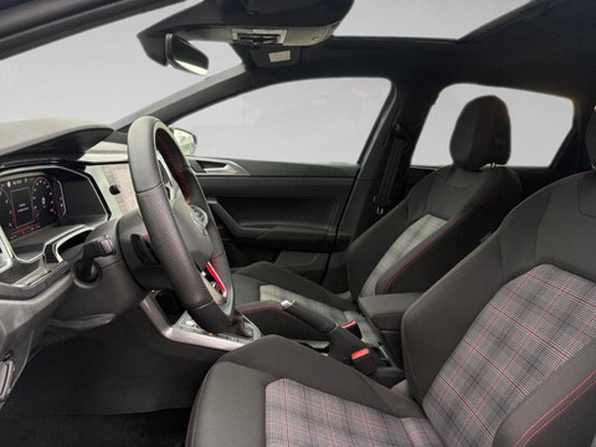 VW Polo GTI 2.0 GTI 207 PS Couleur Gris Fonce (2026) - Photo 4