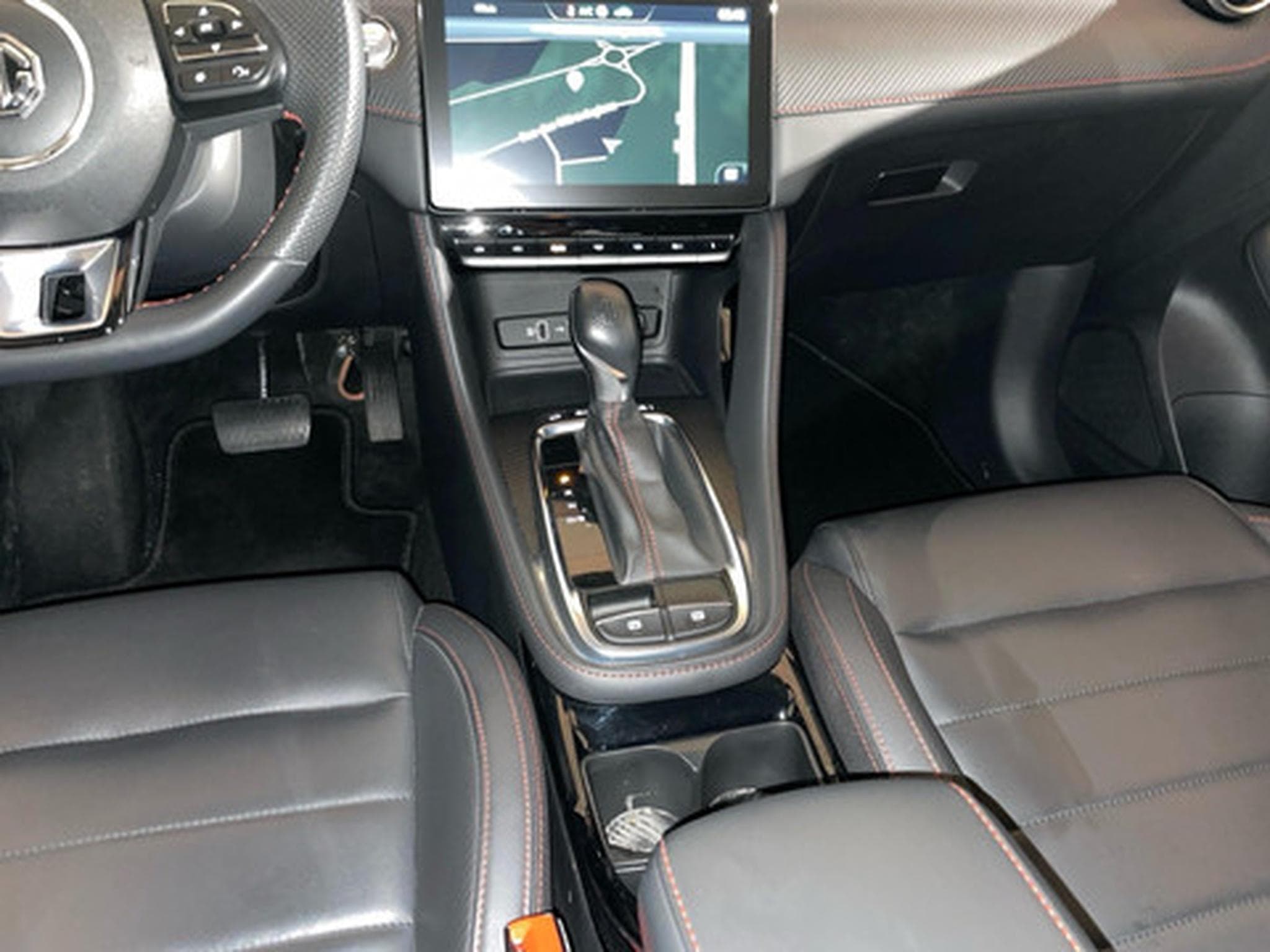 MG ZS 1.0 T-GDi AT LUXURY (2026) - Photo 10