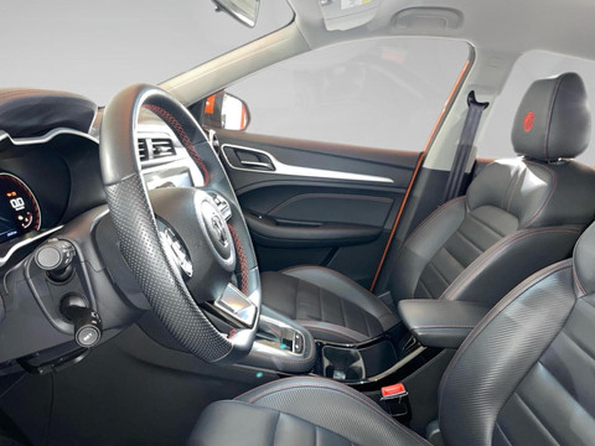 MG ZS 1.0 T-GDi AT LUXURY (2026) - Photo 4