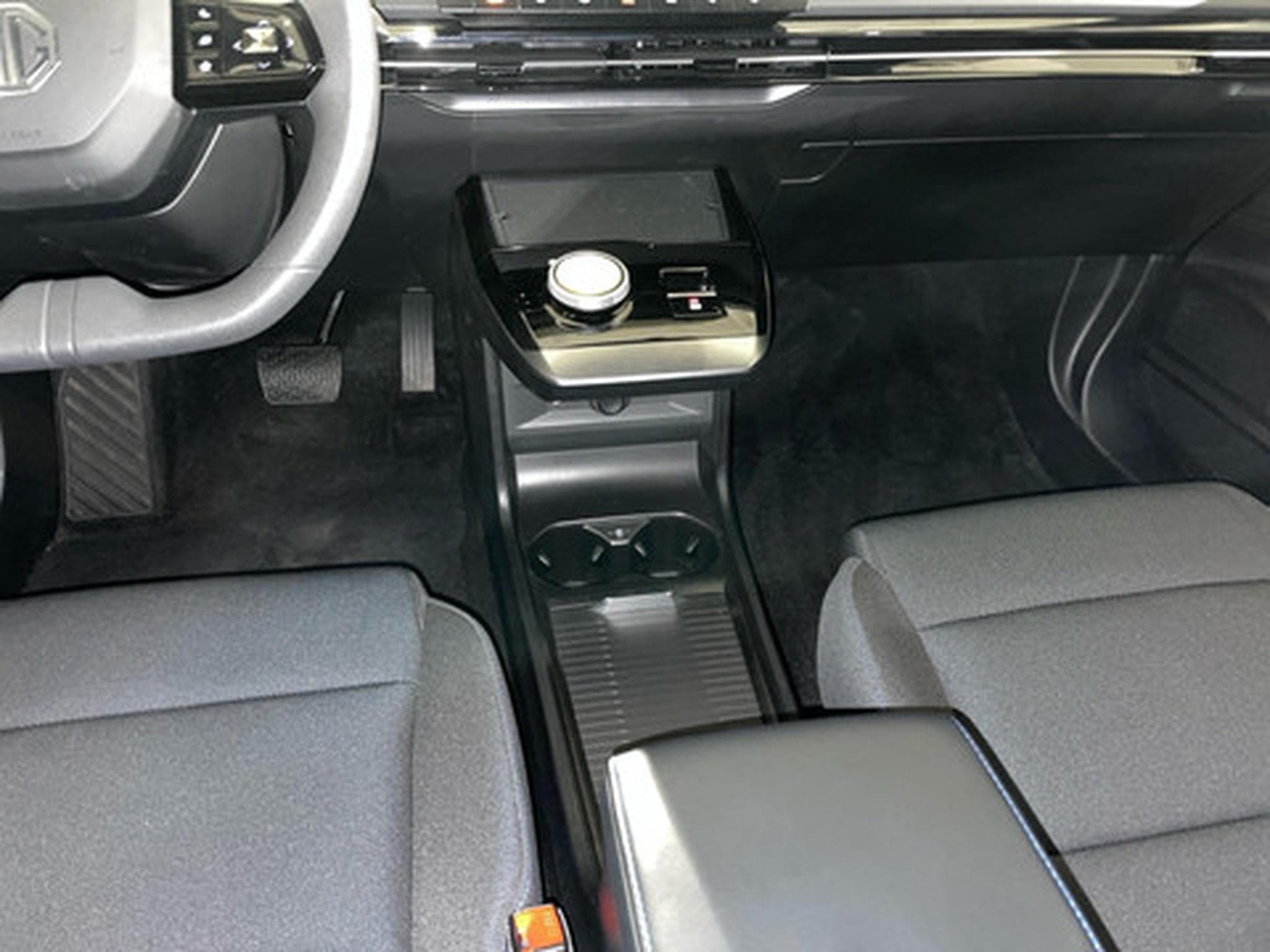 MG MG4 STANDARD (2026) - Photo 10