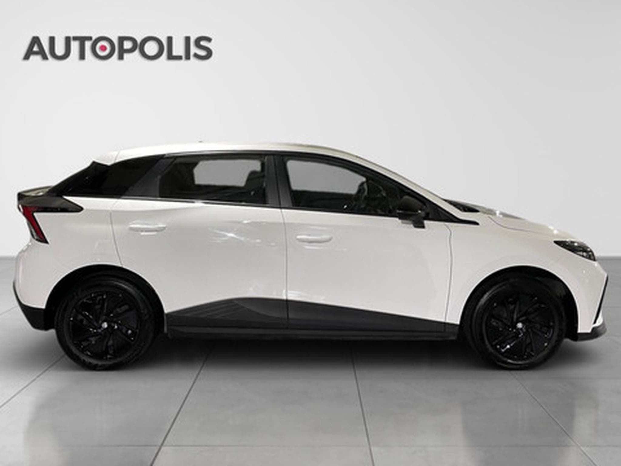 MG MG4 STANDARD (2026) - Photo 16