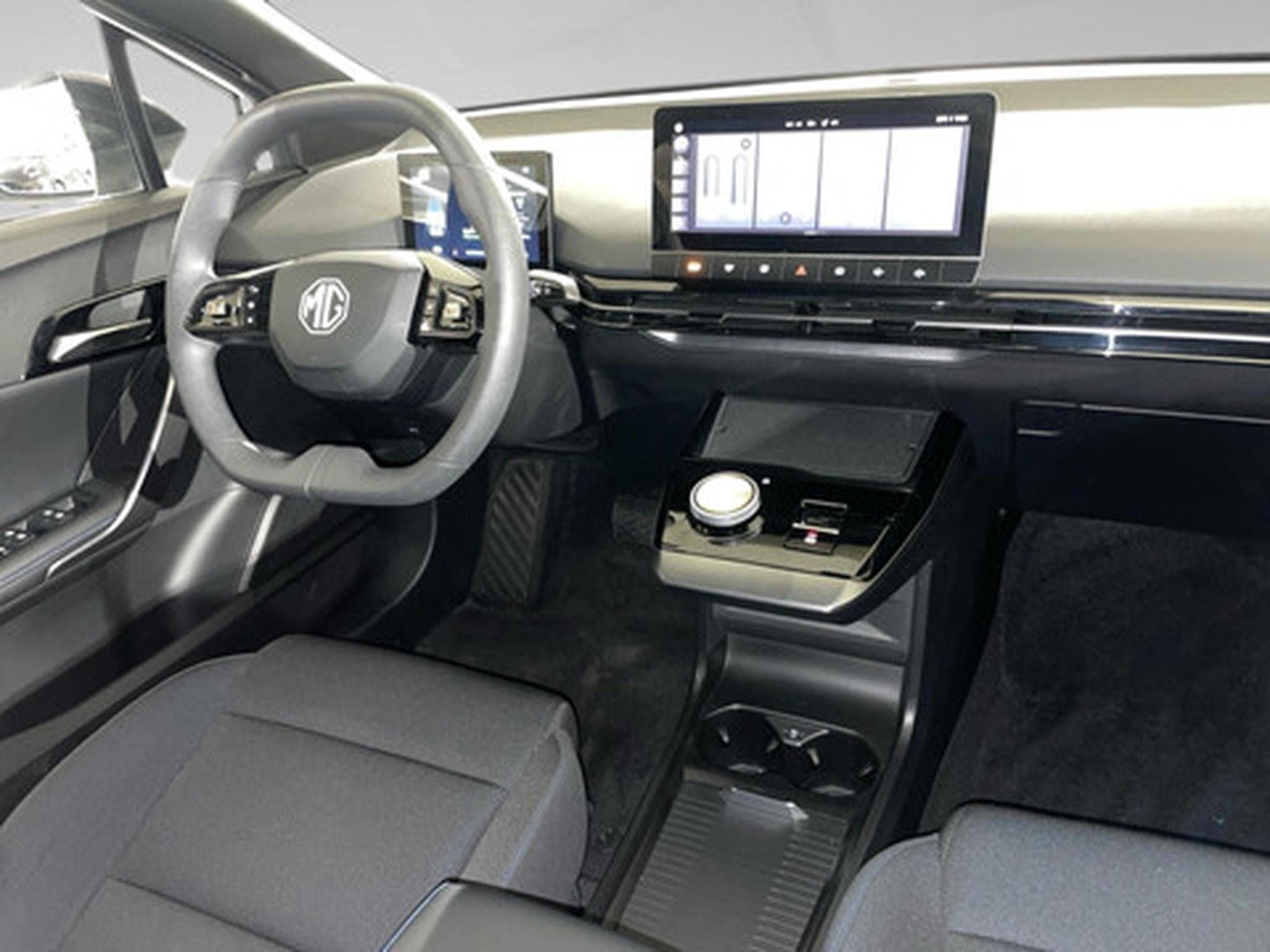 MG MG4 STANDARD (2026) - Photo 7