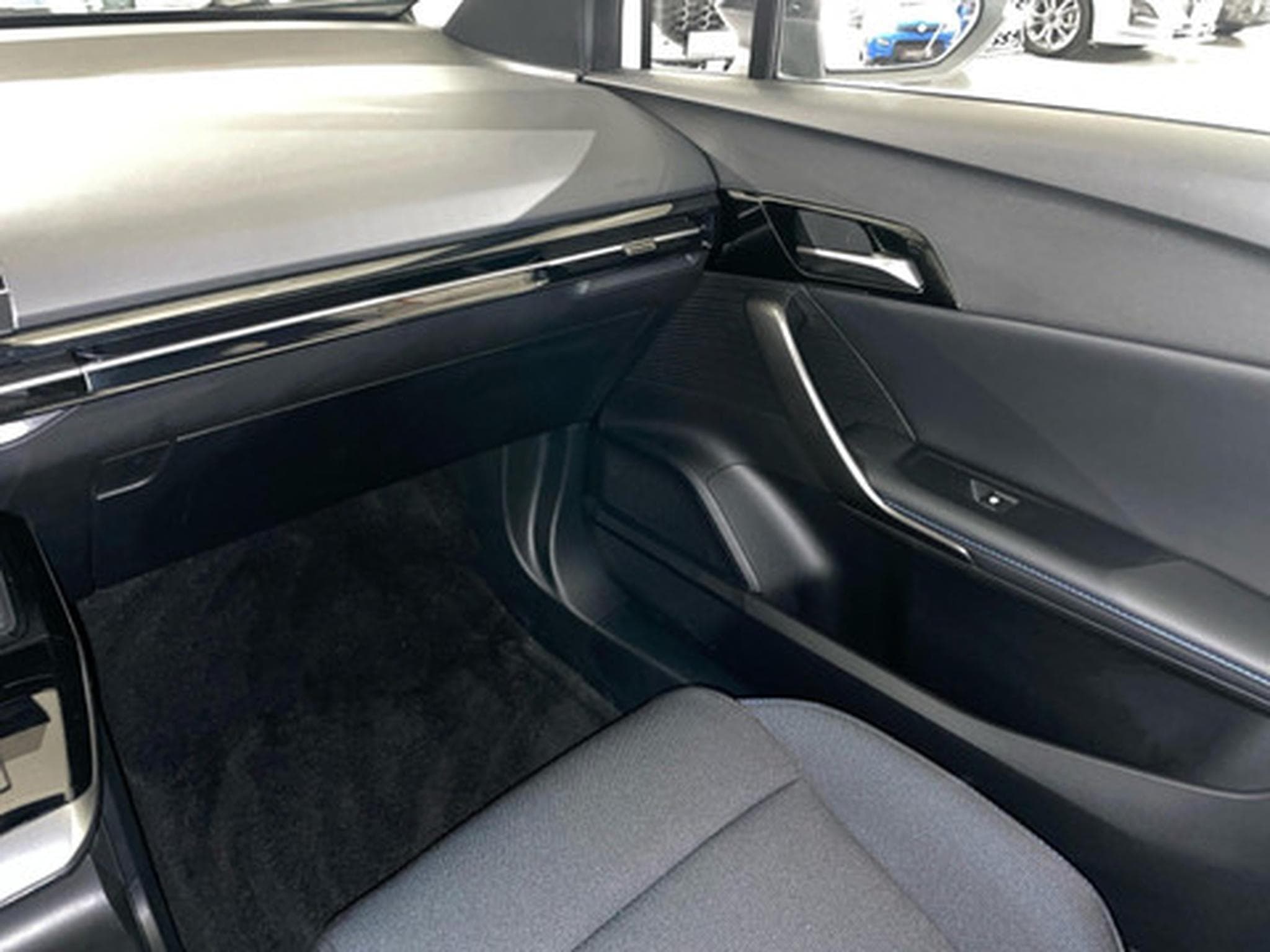 MG MG4 STANDARD (2026) - Photo 9