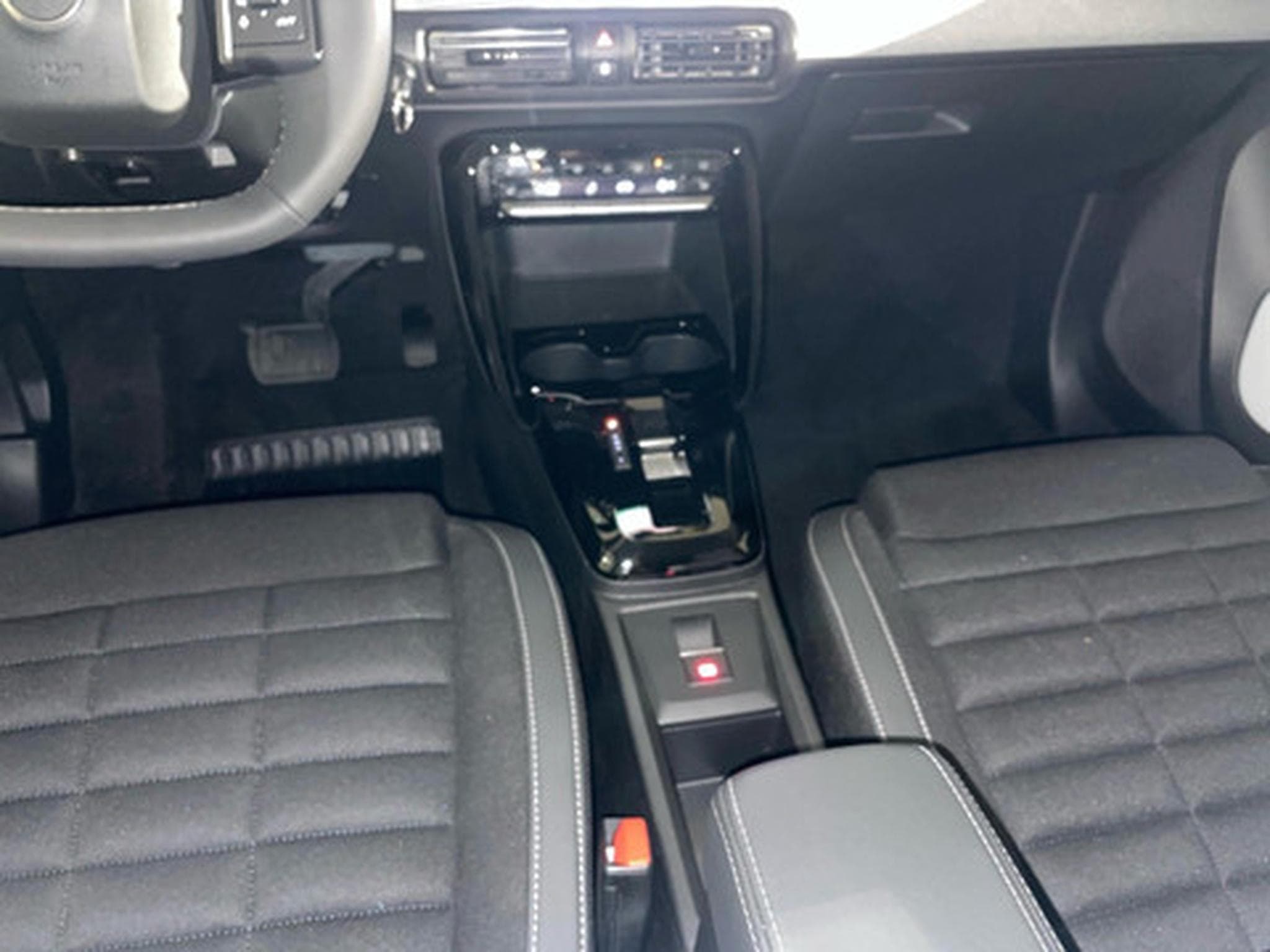 Citroën C3 Aircross Hybride 136 ëDCS6 MAX (2026) - Photo 10