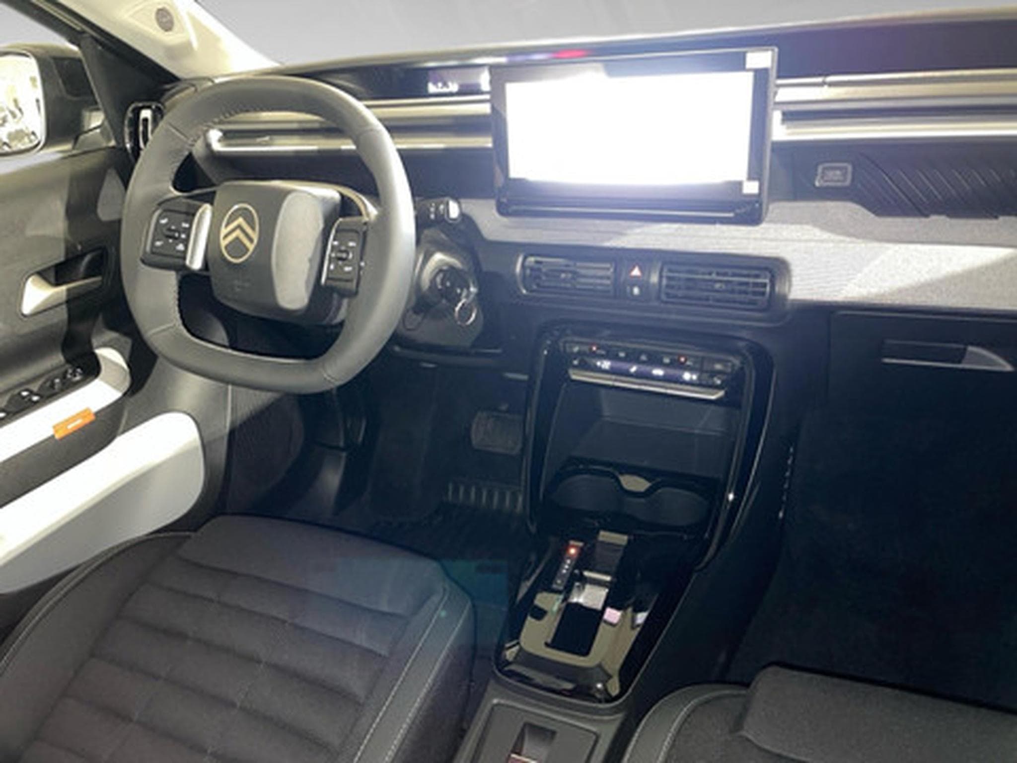 Citroën C3 Aircross Hybride 136 ëDCS6 MAX (2026) - Photo 7