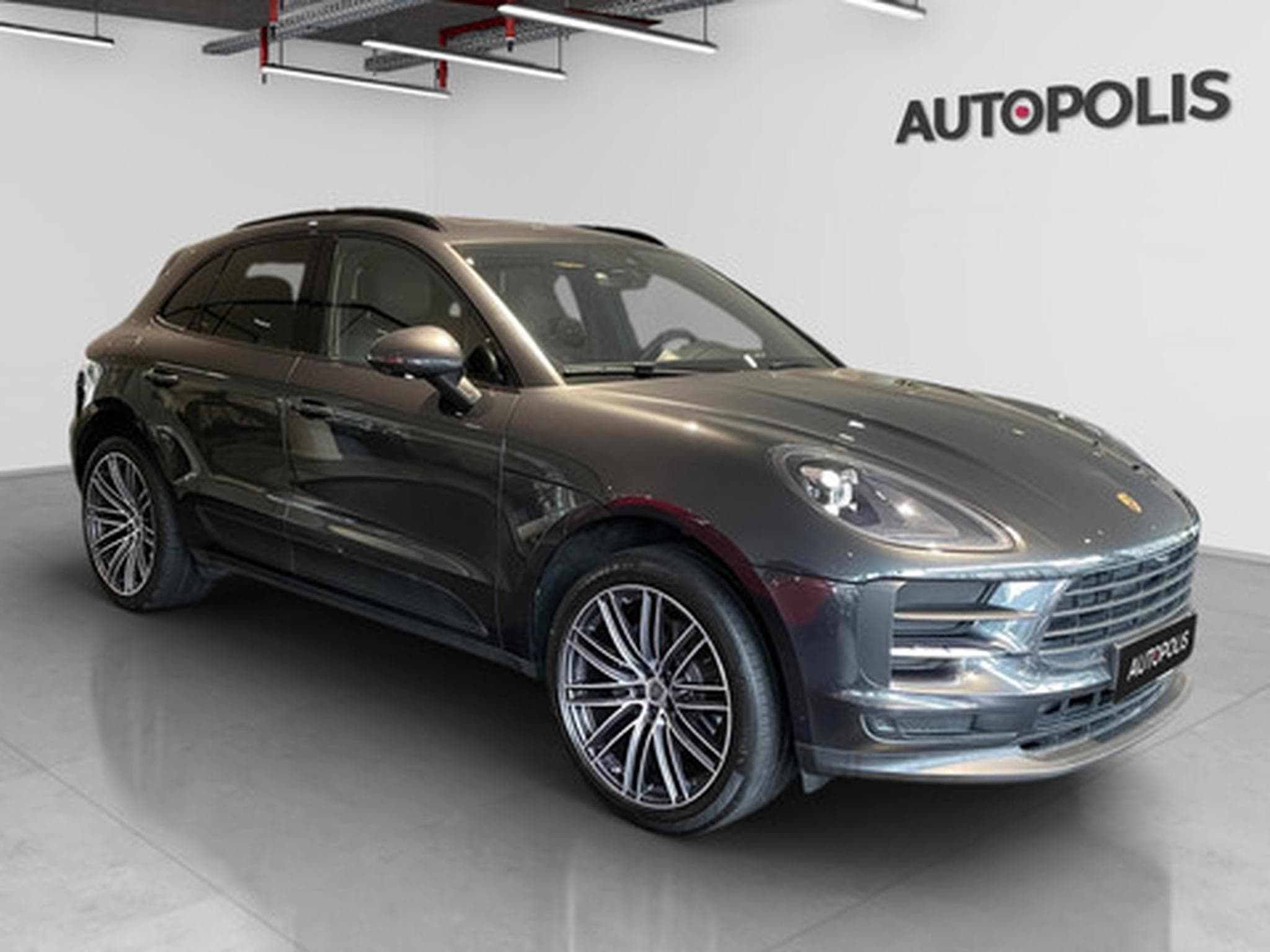 Porsche Macan 2.0 Macan (2020) - Photo 18