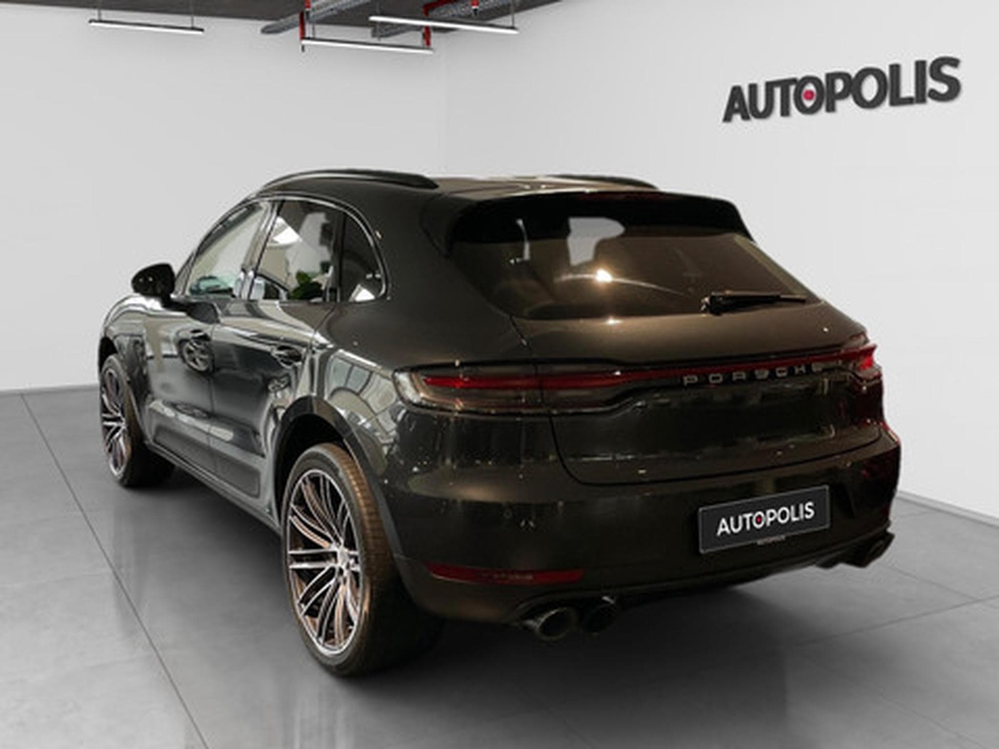 Porsche Macan 2.0 Macan (2020) - Photo 20