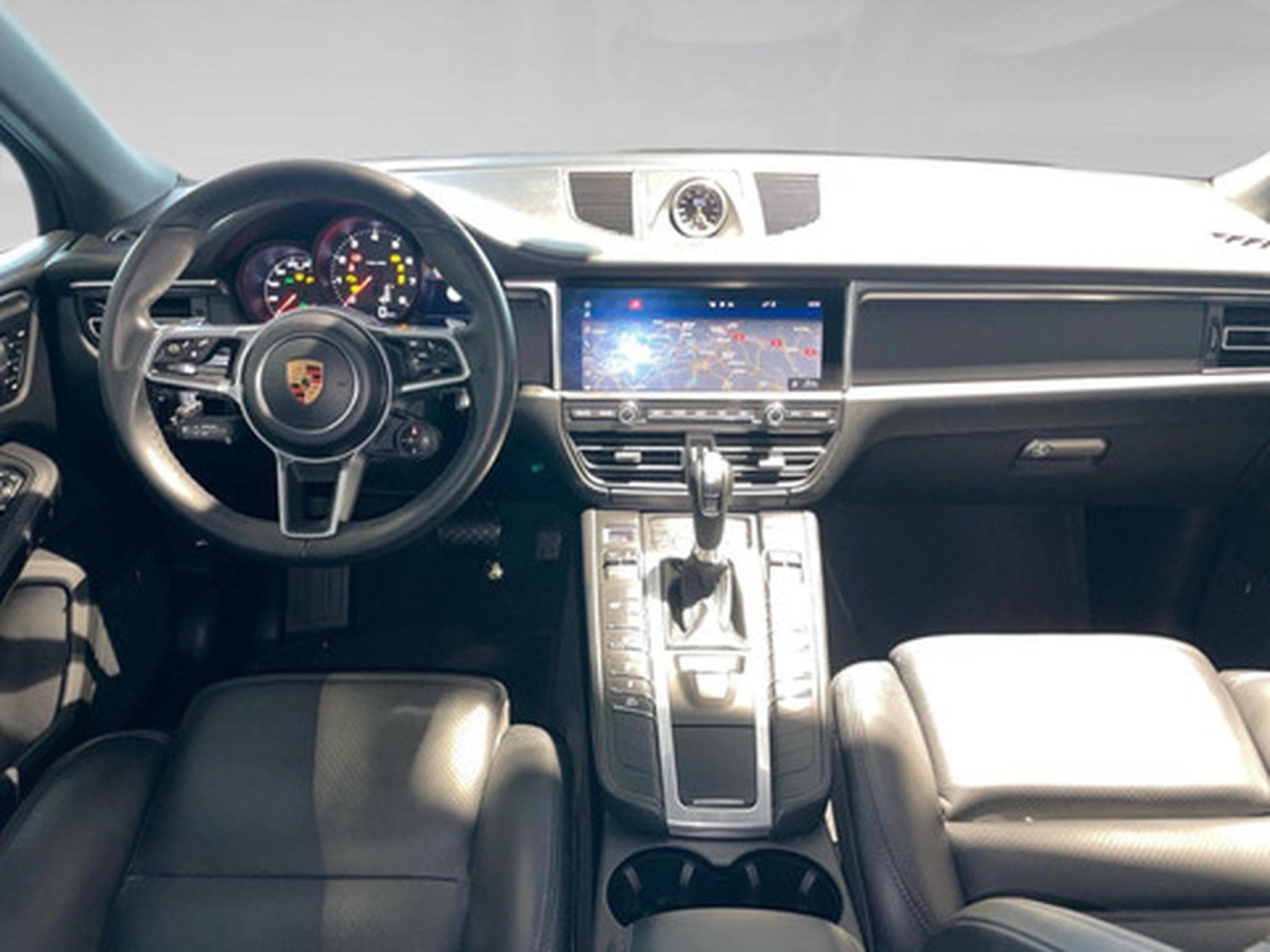 Porsche Macan 2.0 Macan (2020) - Photo 5