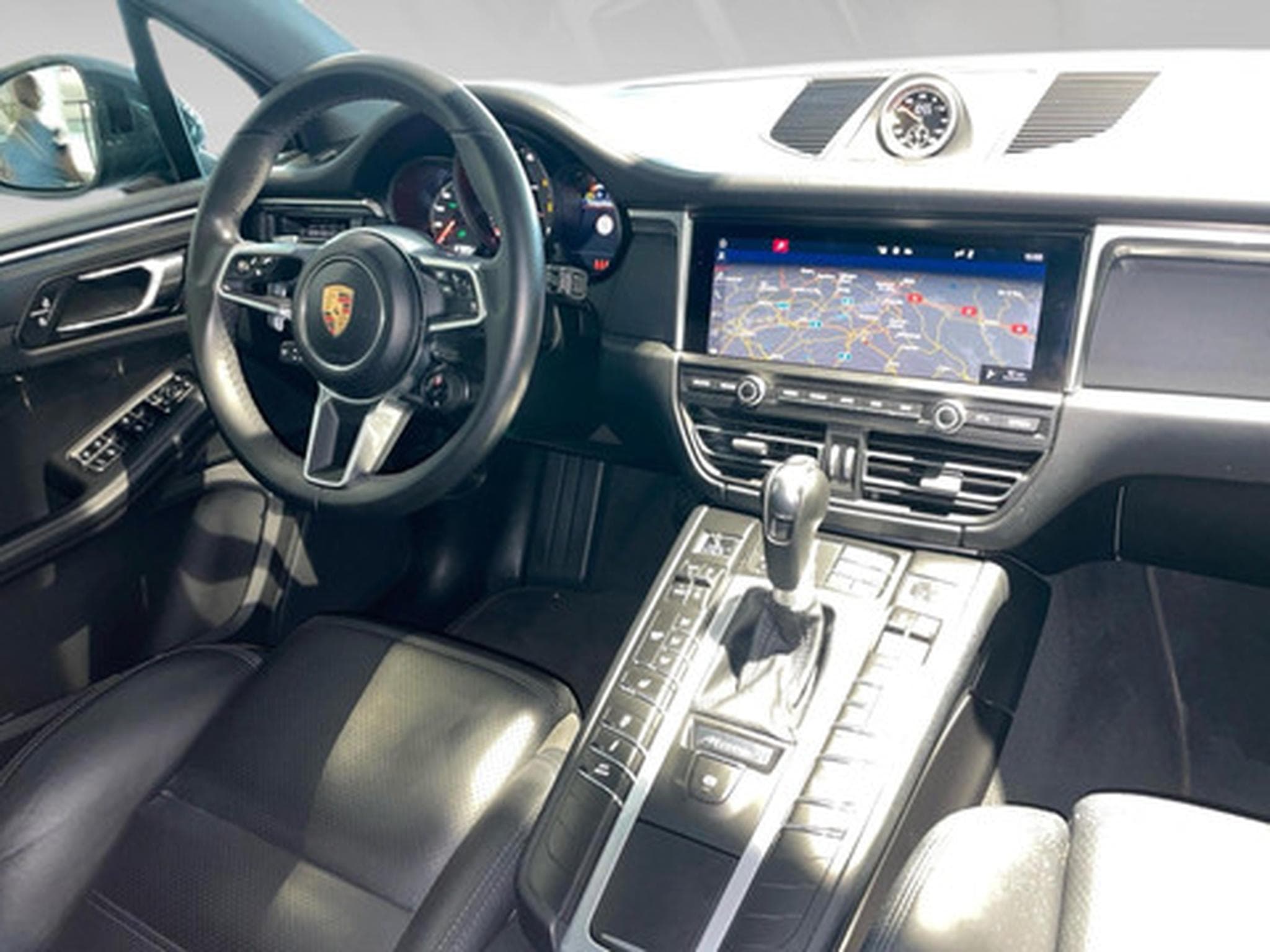 Porsche Macan 2.0 Macan (2020) - Photo 7