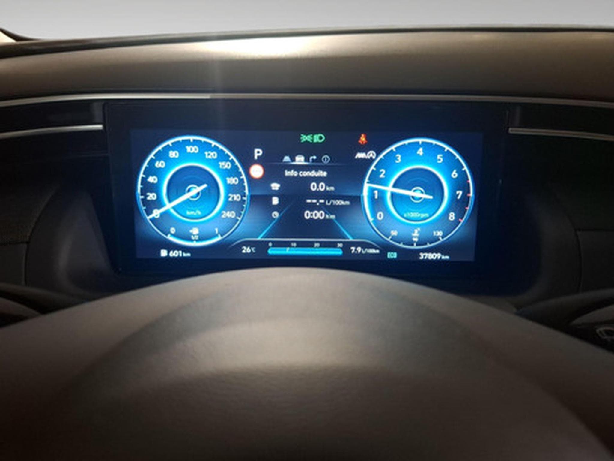 Hyundai Tucson 1.6 SHINE SENSATION (2026) - Photo 2