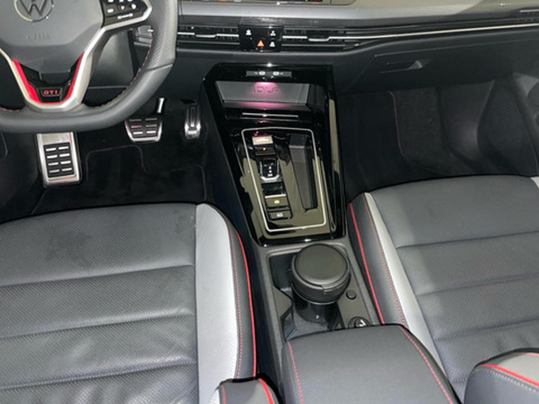 VW Golf 2.0 GTI Clubsport 300 PS (2026) - Foto 10