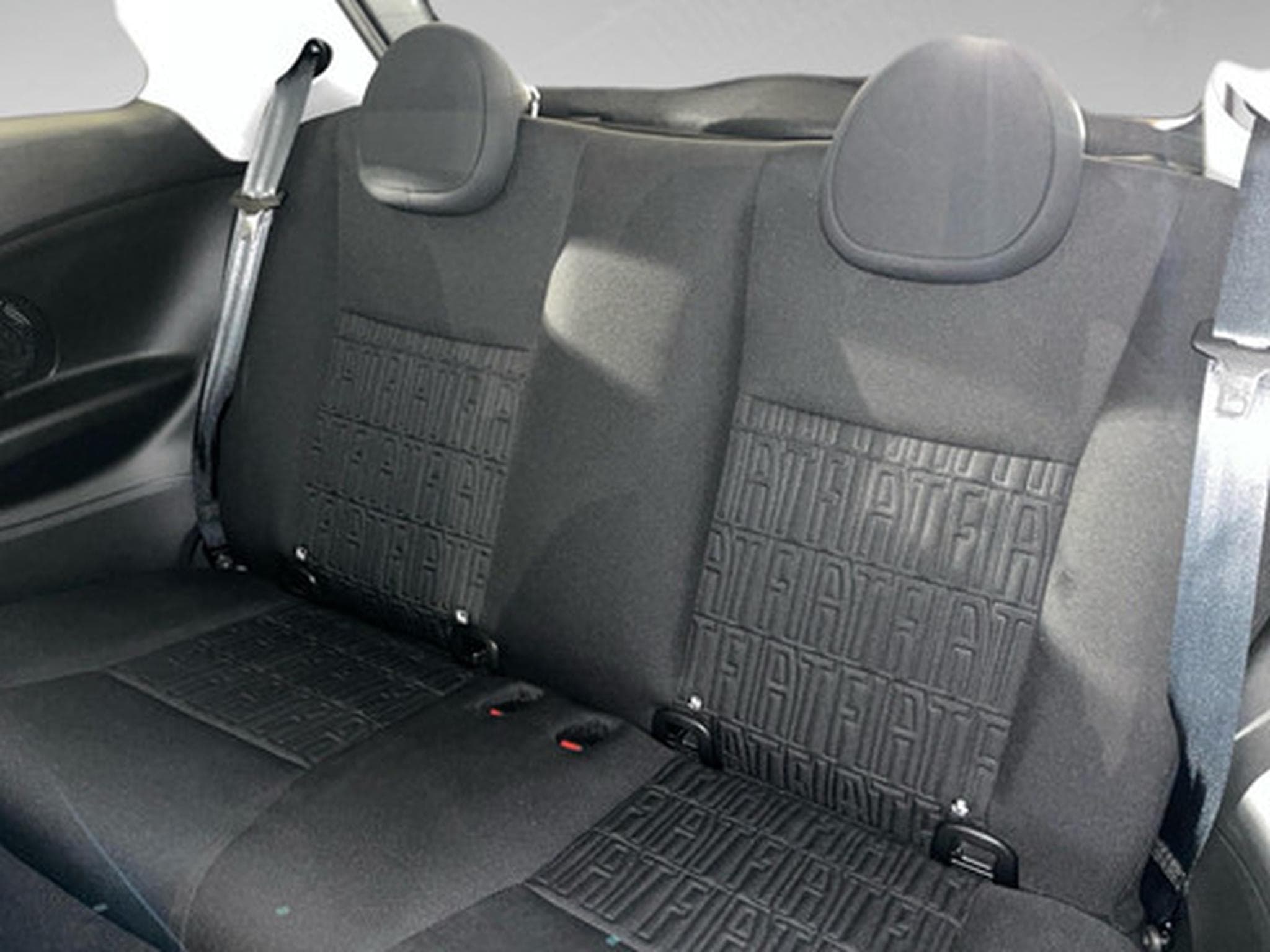 Fiat 500 500e 42 kWh Icon (2026) - Foto 11