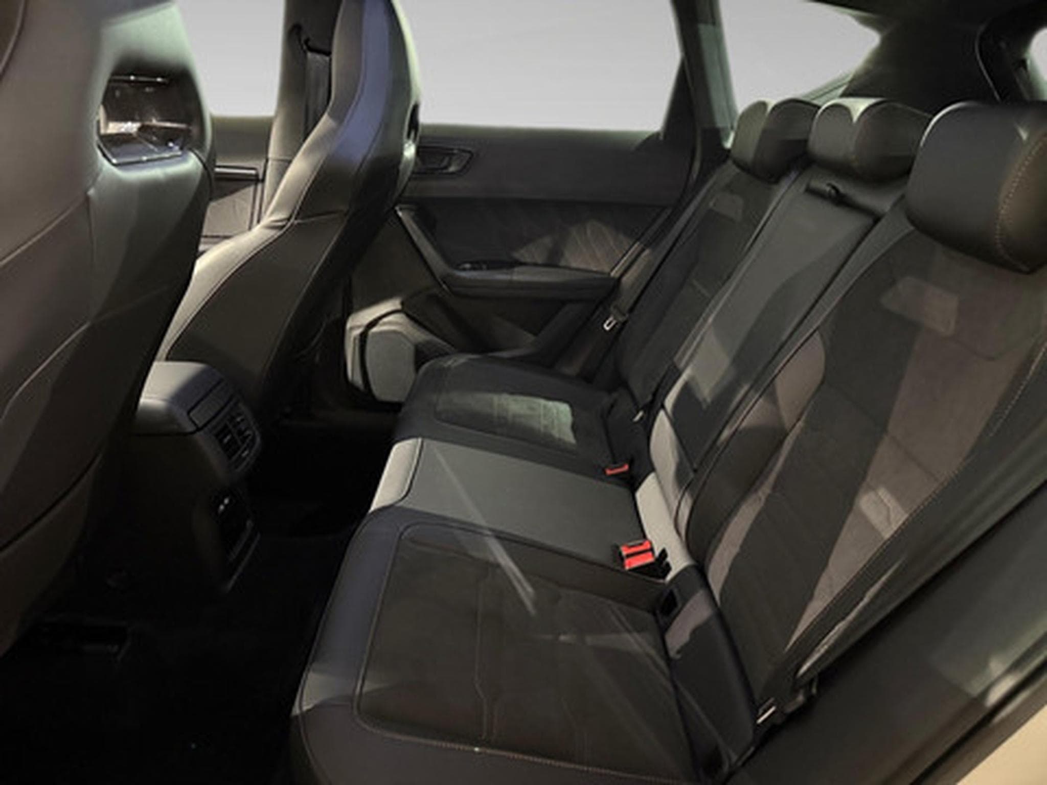 Cupra Ateca 2.0 TSI 221kW VZ DSG 4WD (2026) - Foto 11