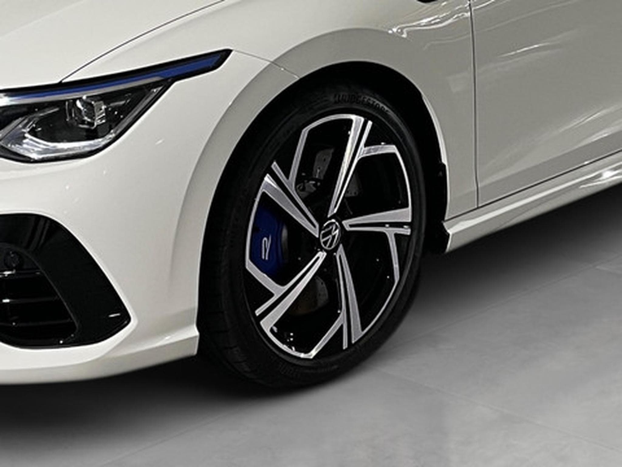 VW Golf 2.0 TSI OPF DSG 4MOTION R (2026) - Foto 20