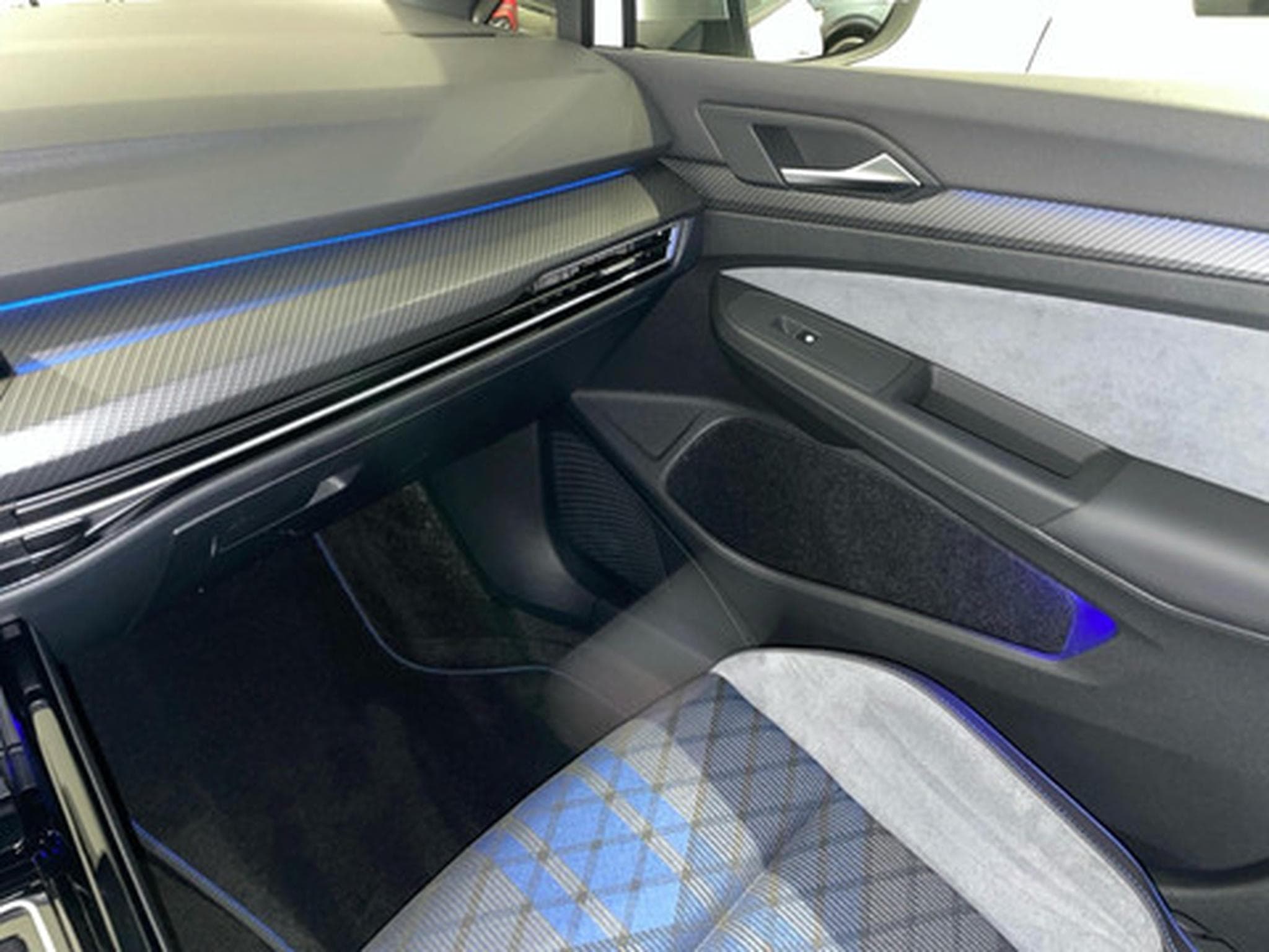 VW Golf 2.0 TSI OPF DSG 4MOTION R (2026) - Foto 9