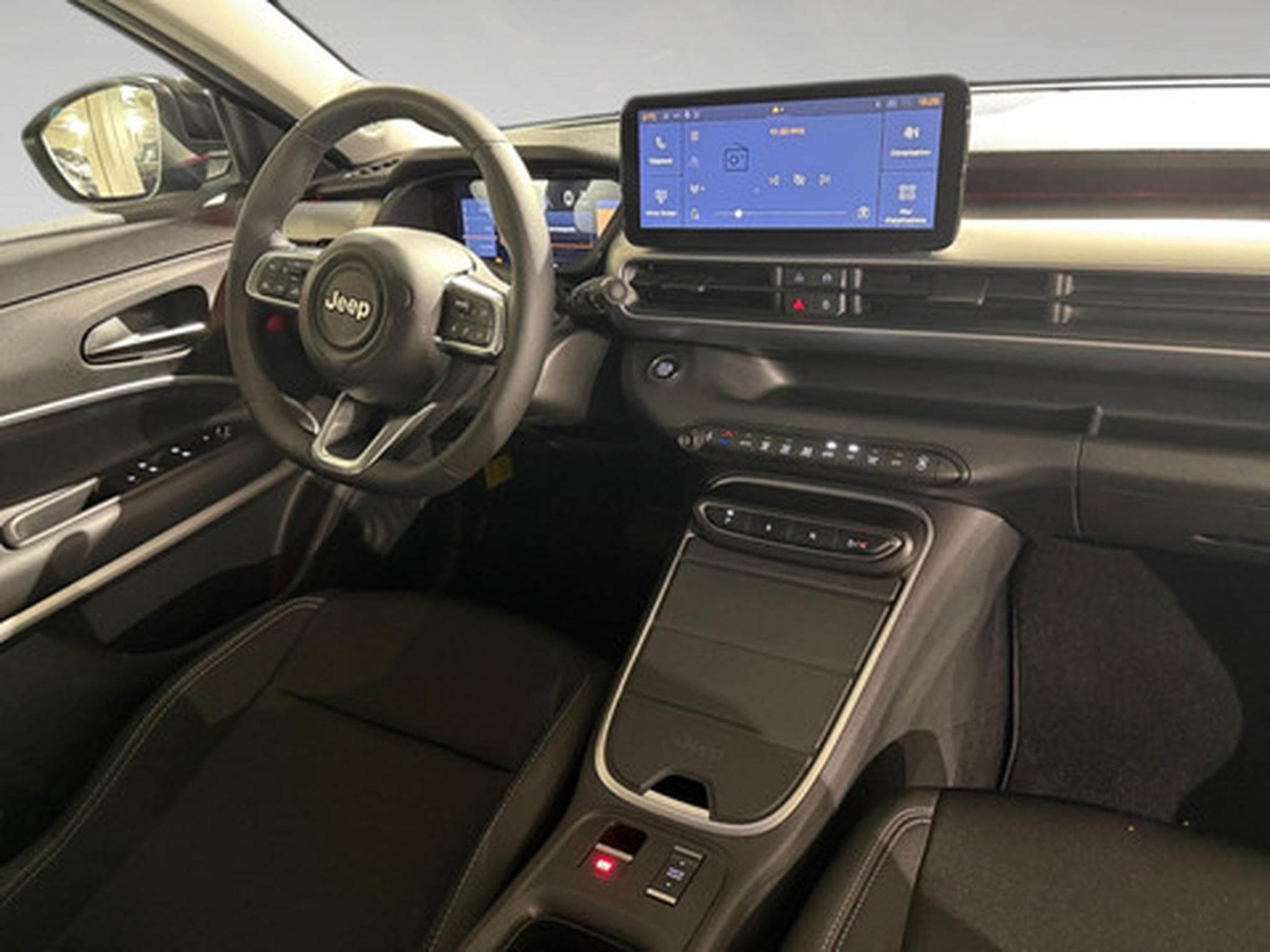 Jeep Avenger 1.2 Altitude MHEV (2026) - Foto 7