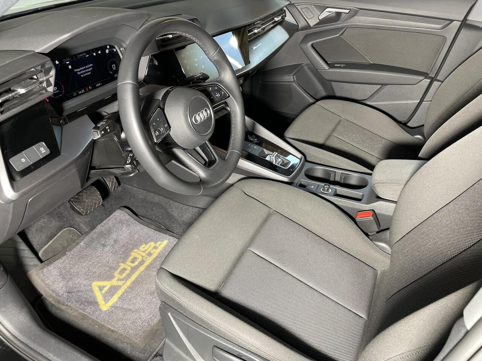 Audi A3 SPORTBACK 30 TFSI 110 S-TRONIC 7 BUSINESS VIRTUAL COCKPIT (2022) - Photo 11