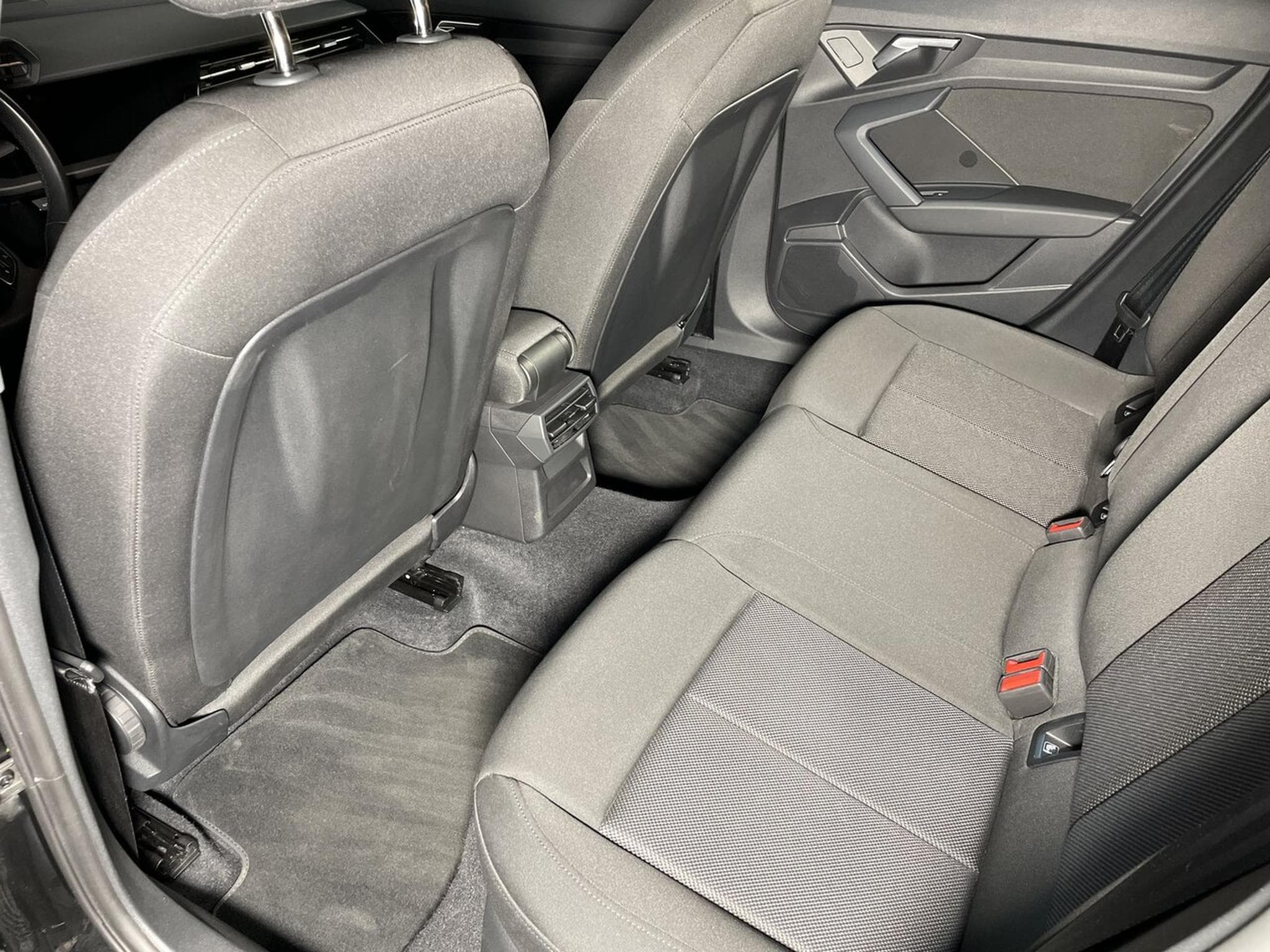 Audi A3 SPORTBACK 30 TFSI 110 S-TRONIC 7 BUSINESS VIRTUAL COCKPIT (2022) - Photo 13