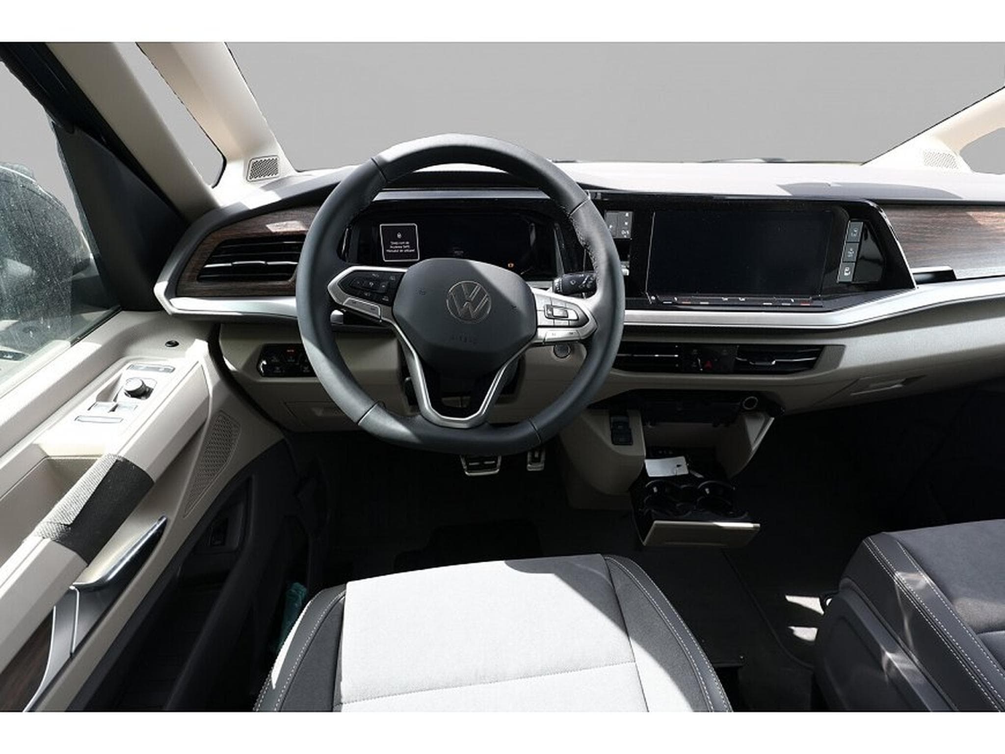 VW Multivan (2026) - Photo 6