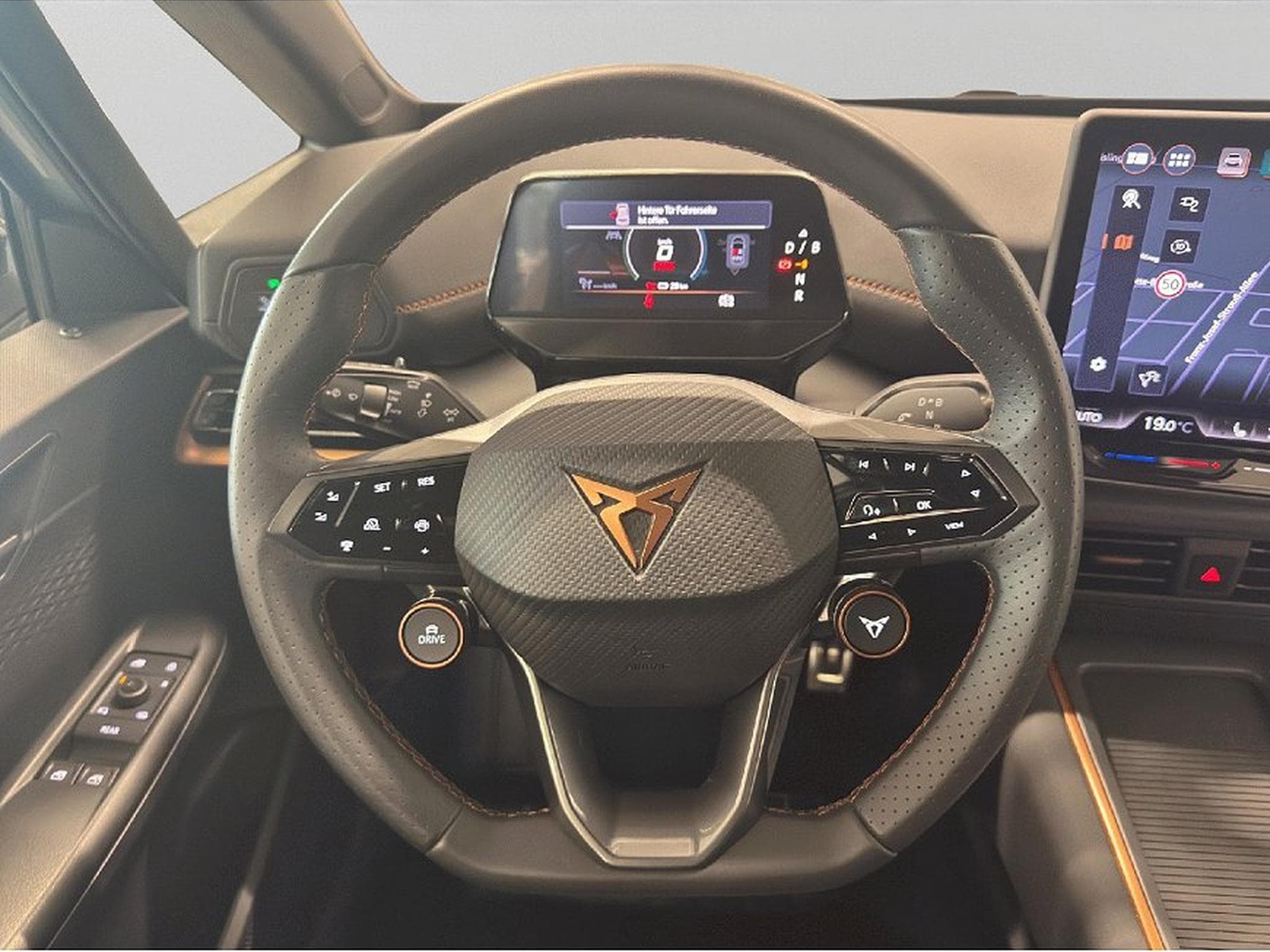 Cupra Born (2025) - Photo 17