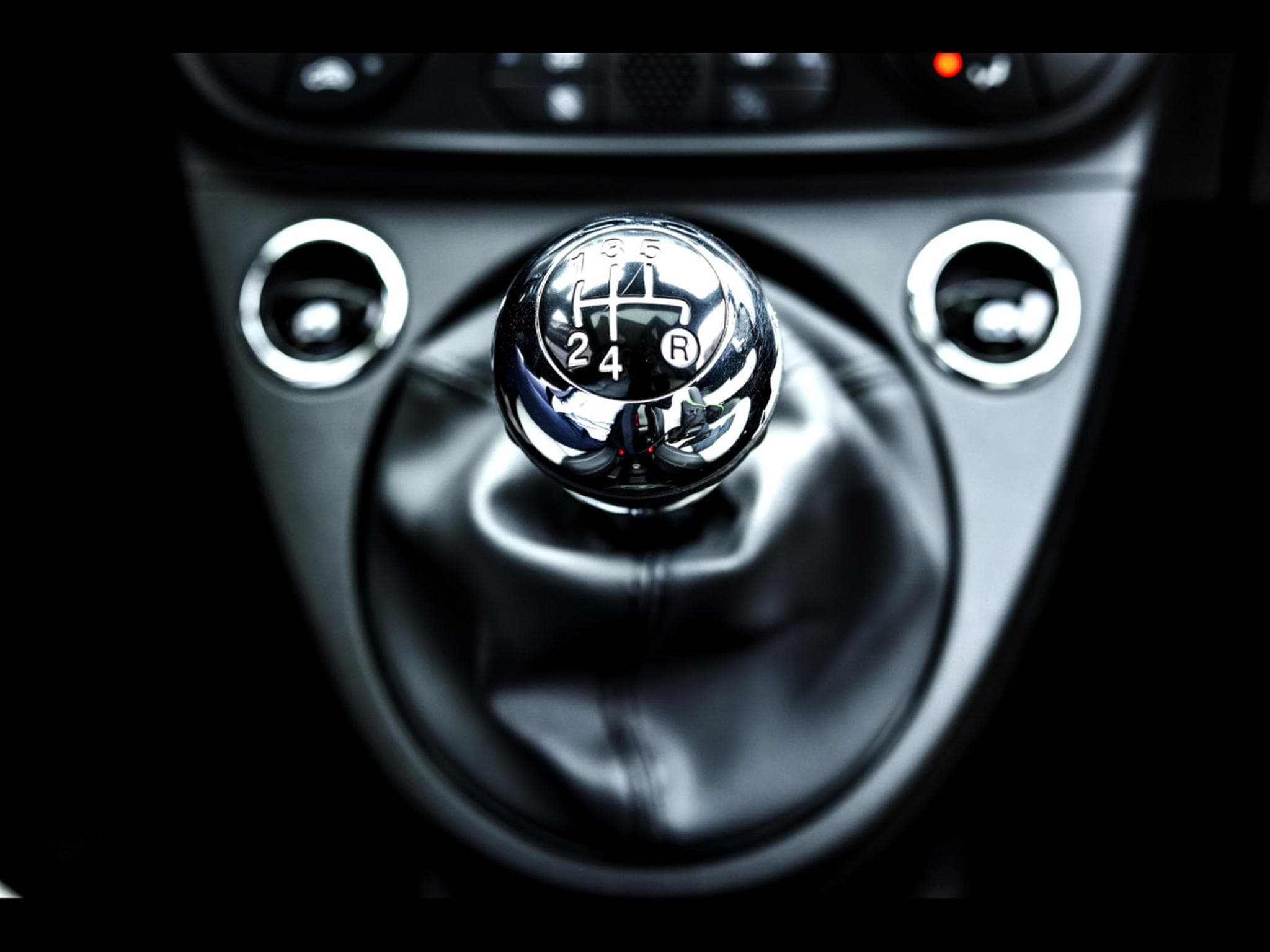 Fiat 500 SERIE 7 1.2 8V STAR 69 CH – EPIC BLUE METALLIC (2020) - Photo 20