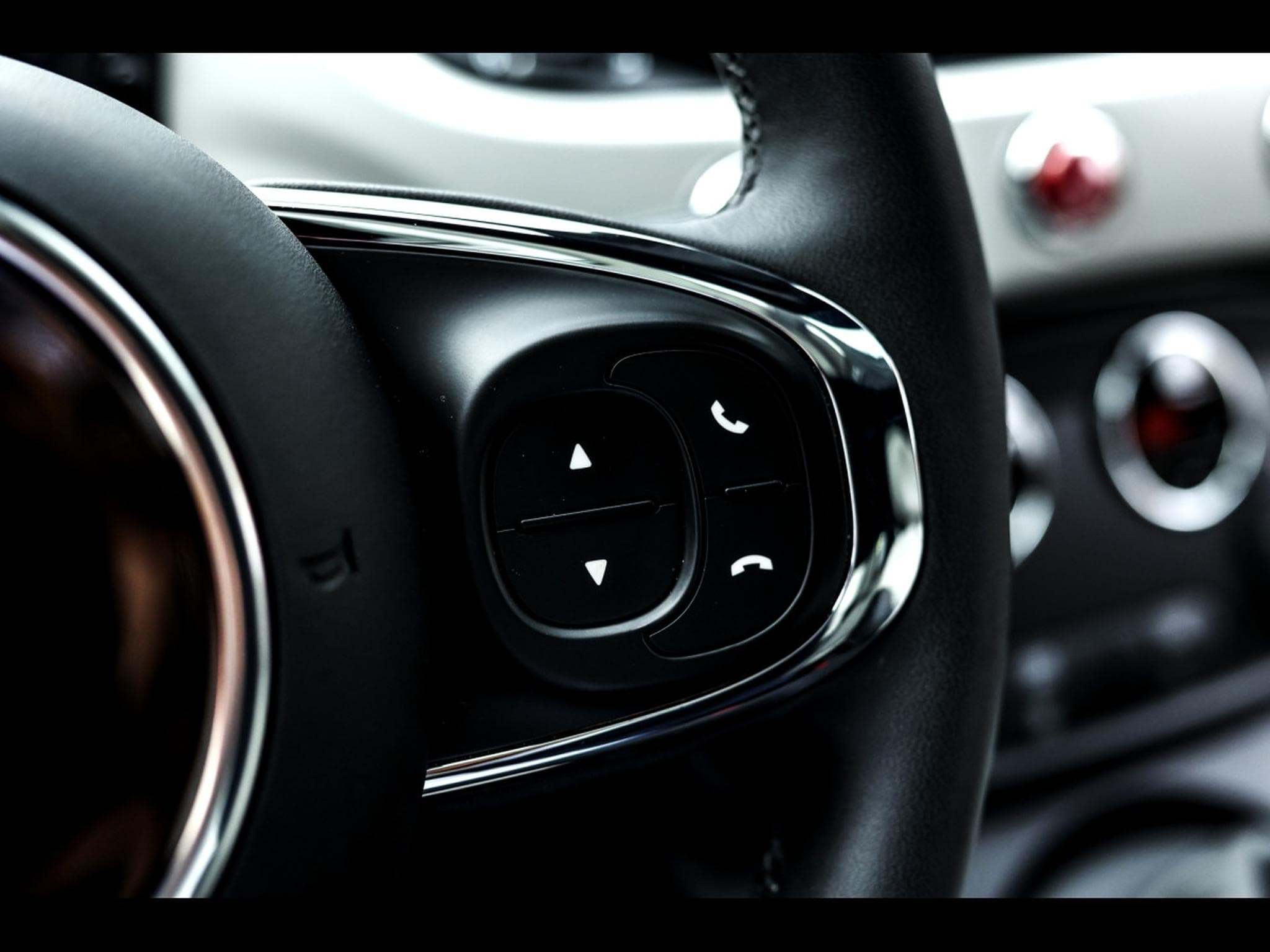 Fiat 500 SERIE 7 1.2 8V STAR 69 CH – EPIC BLUE METALLIC (2020) - Photo 24