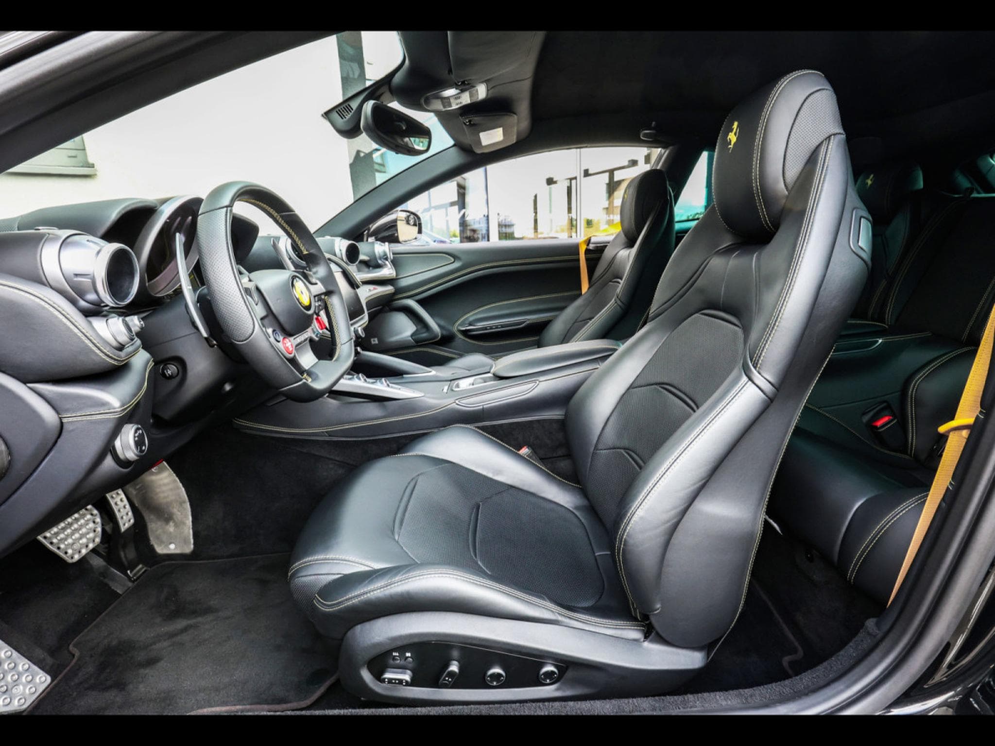 Ferrari GTC4 Lusso 6.3 V12 (690 CH) - NERO DAYTONA - POWER15 APPROVED WARRANTY (2018) - Photo 11