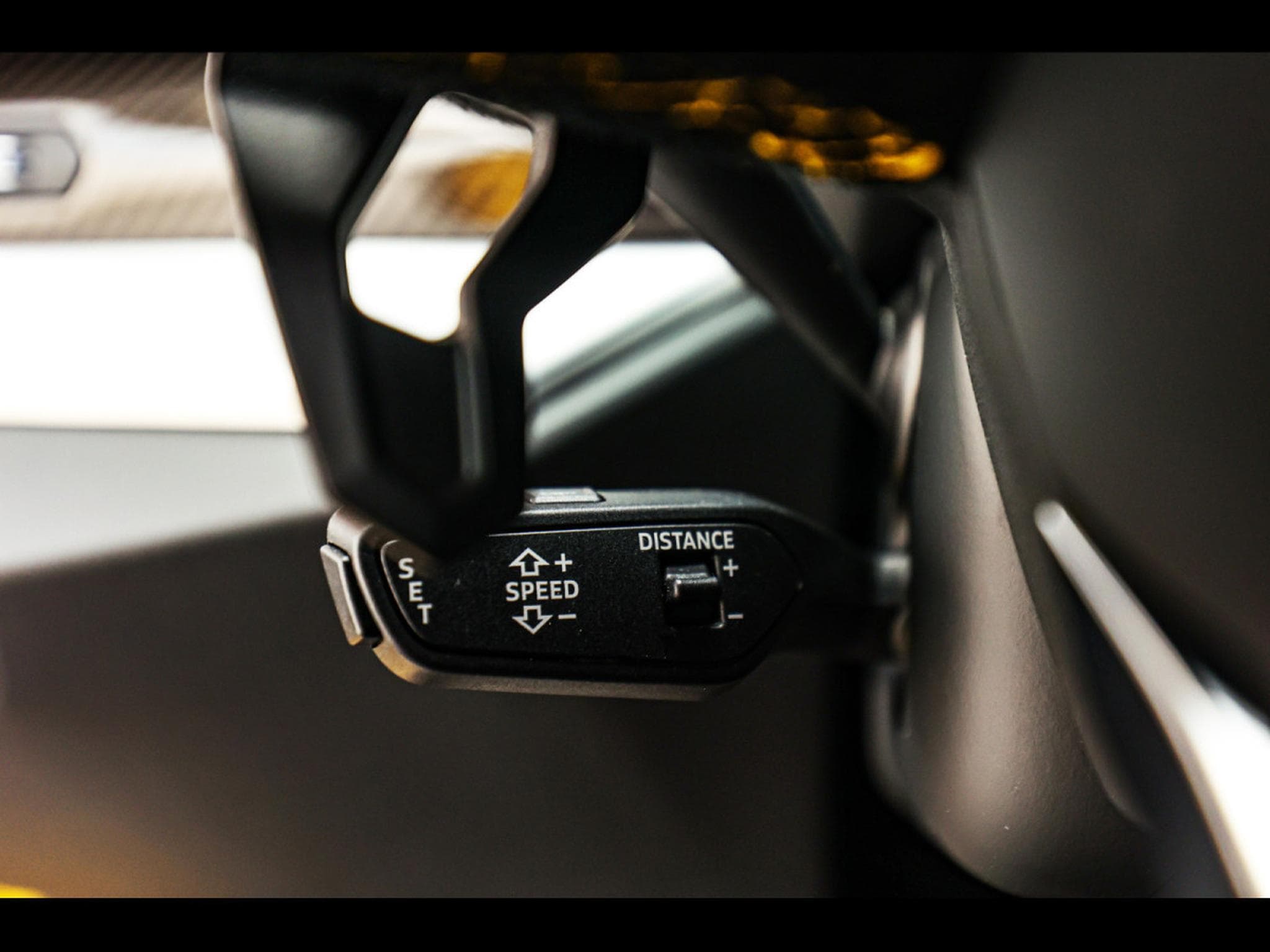 Lamborghini Urus 4.0 V8 (650 CH) - GIALLO AUGE (2019) - Photo 16