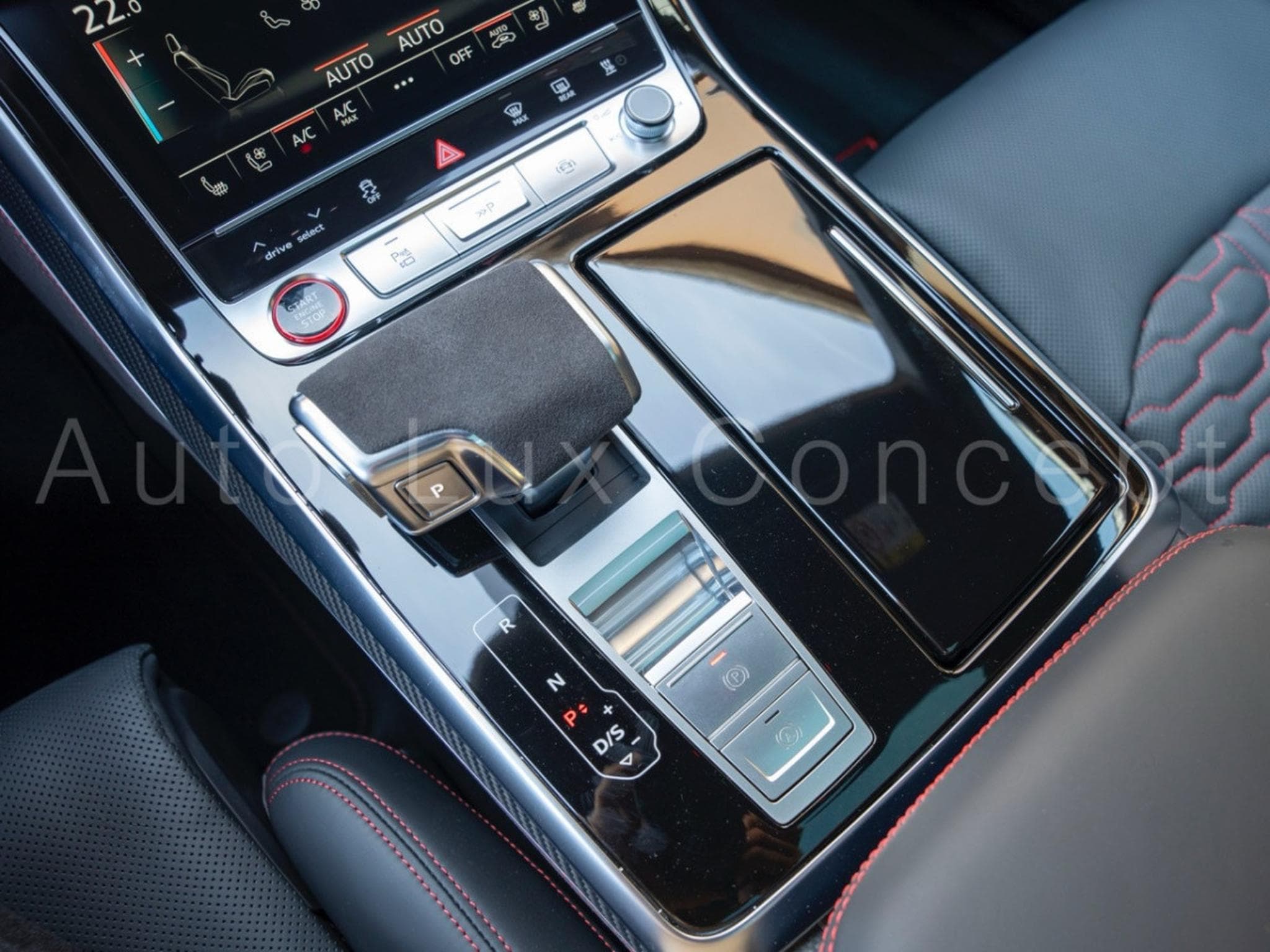 Audi RSQ8 4.0 TFSI 600 ch quattro tiptronic 8 (2022) - Photo 16