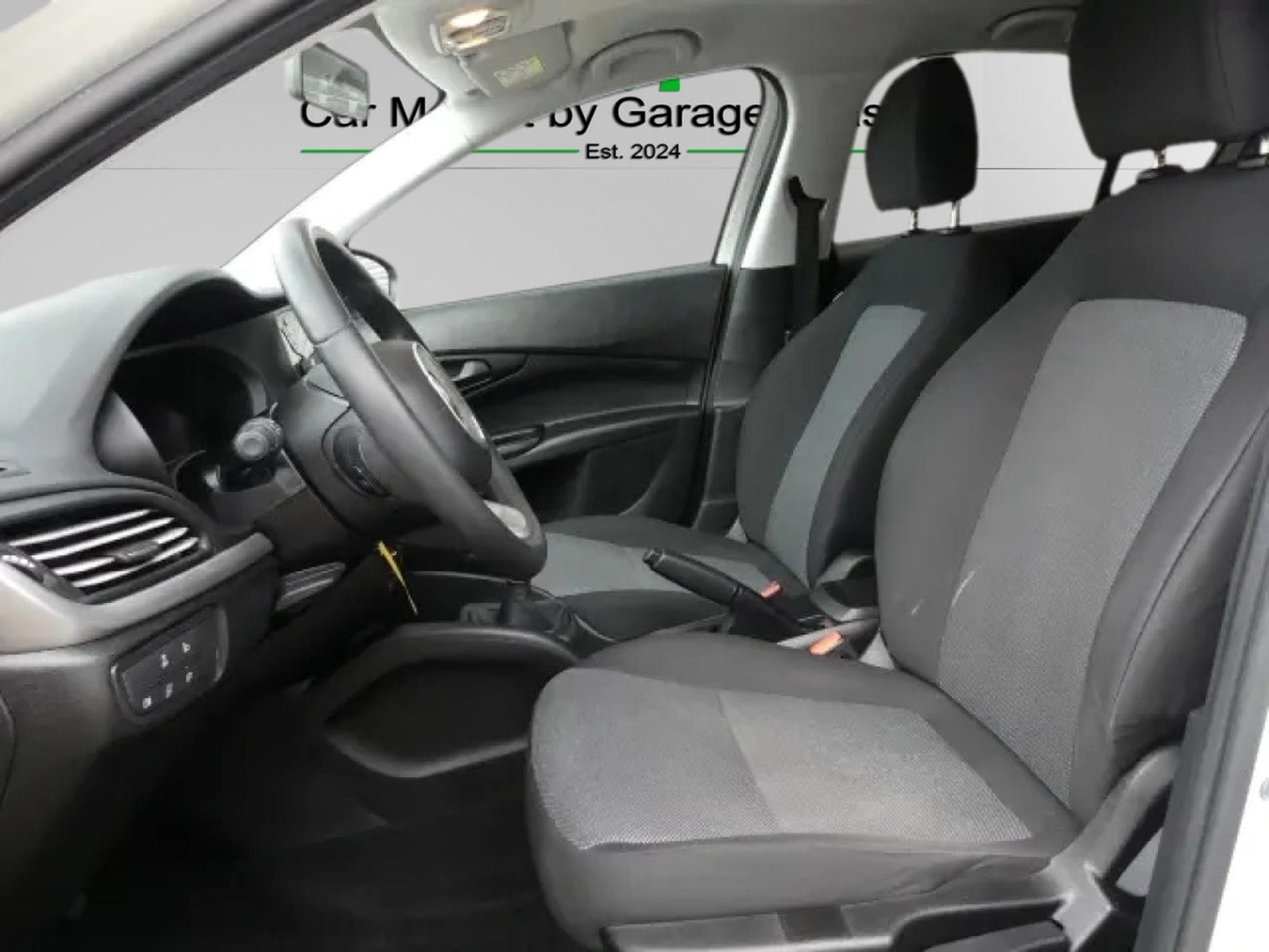 Fiat Tipo STREET 1.4 16V 95PS (2019) - Photo 10