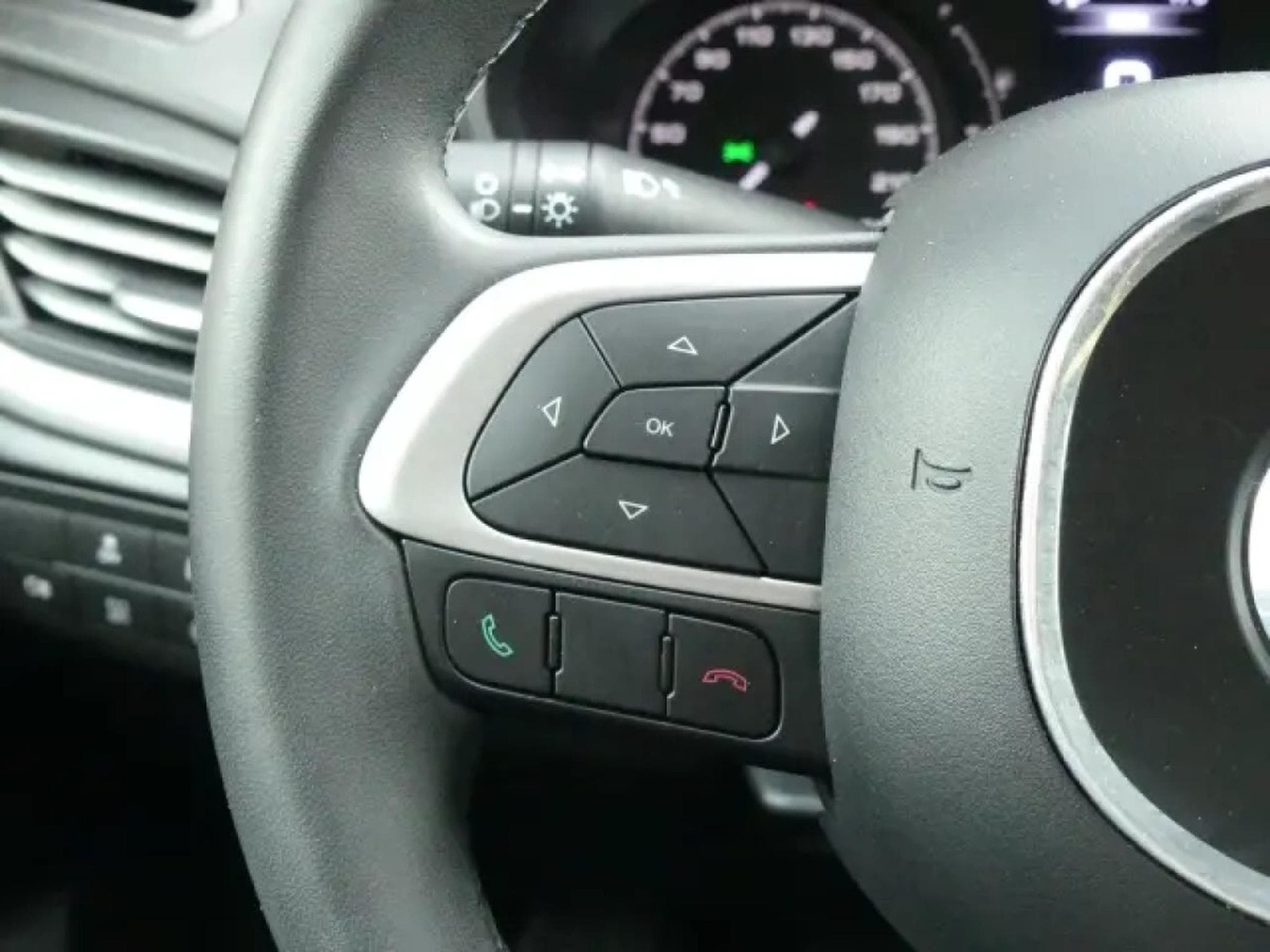 Fiat Tipo STREET 1.4 16V 95PS (2019) - Photo 12