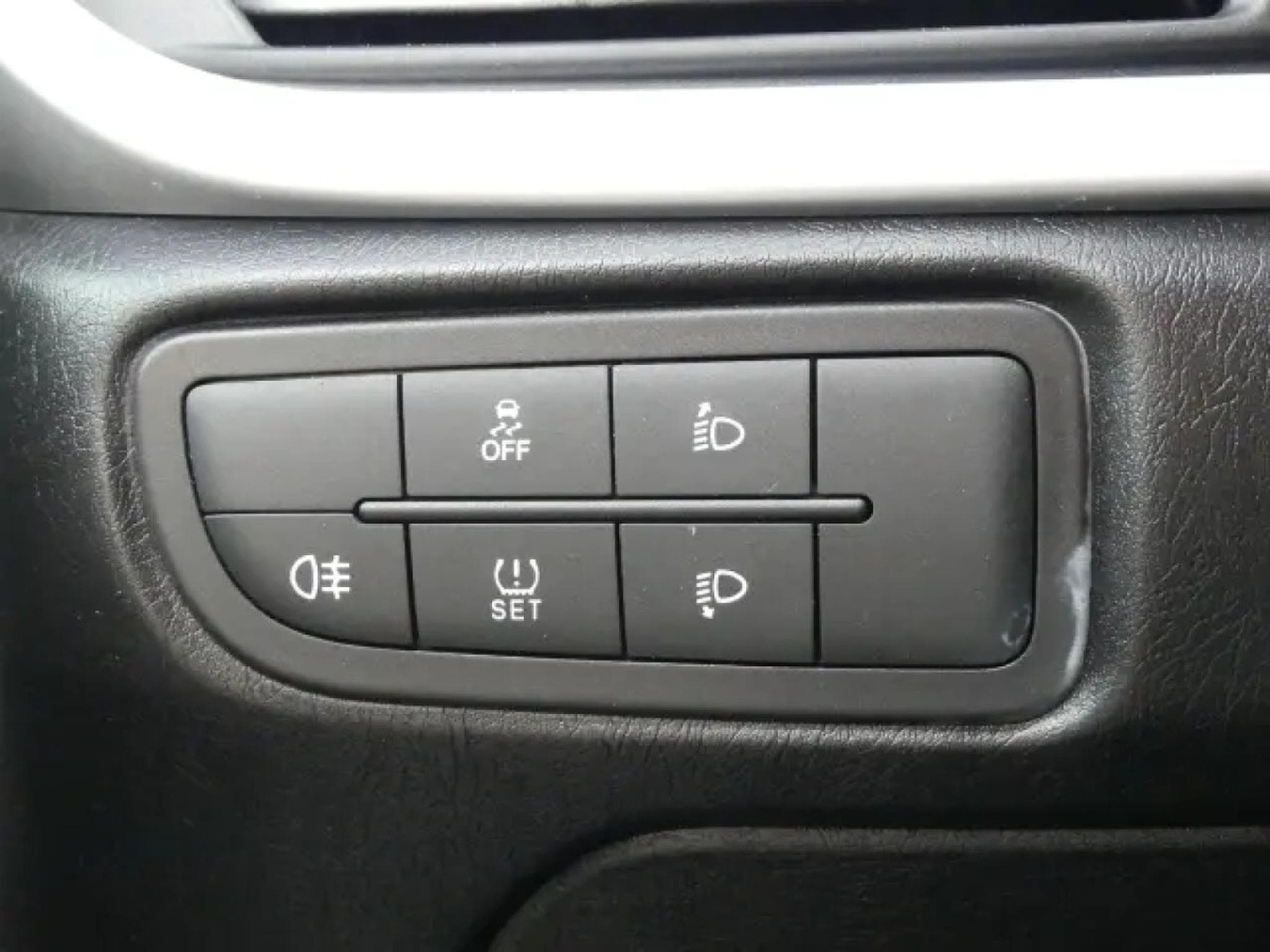 Fiat Tipo STREET 1.4 16V 95PS (2019) - Photo 16