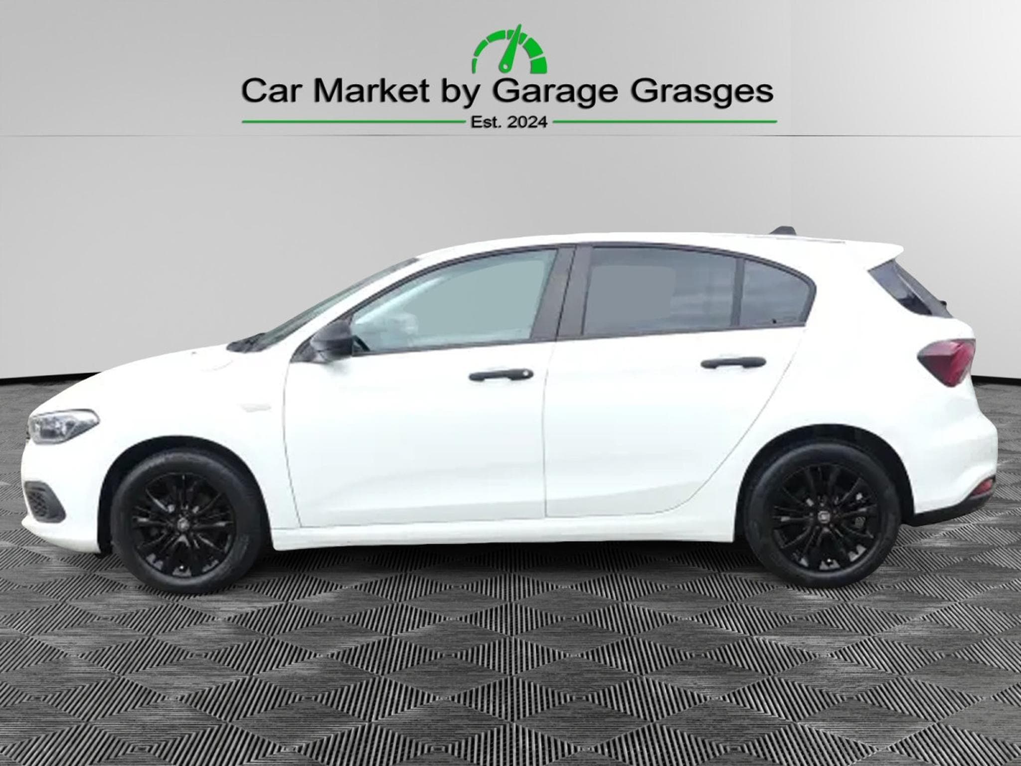 Fiat Tipo STREET 1.4 16V 95PS (2019) - Photo 2