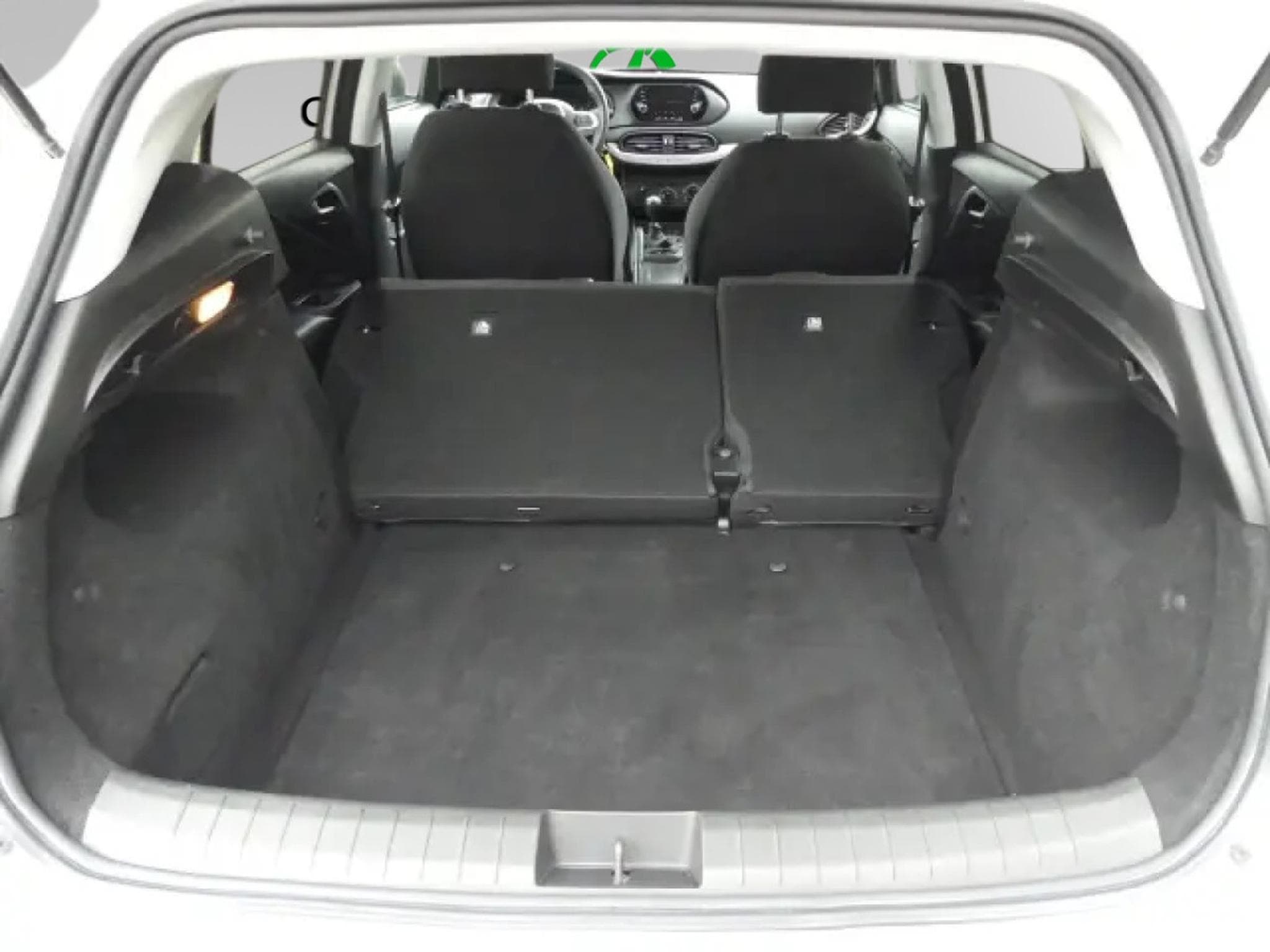 Fiat Tipo STREET 1.4 16V 95PS (2019) - Photo 9