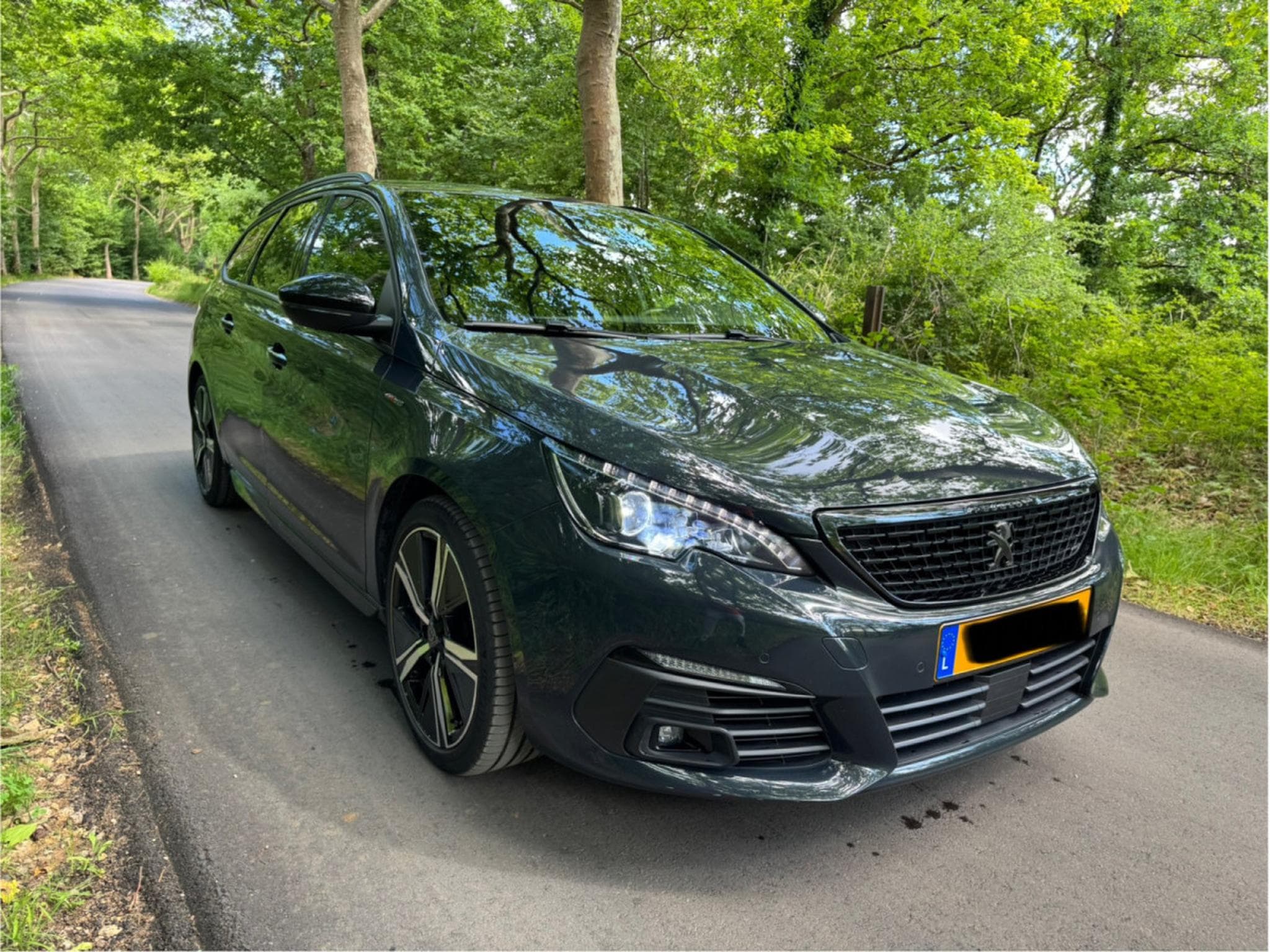 Peugeot 308 SW 1.2 Ess. 131ch Automatique GT-Line Face-Lift (2019) - Photo 4