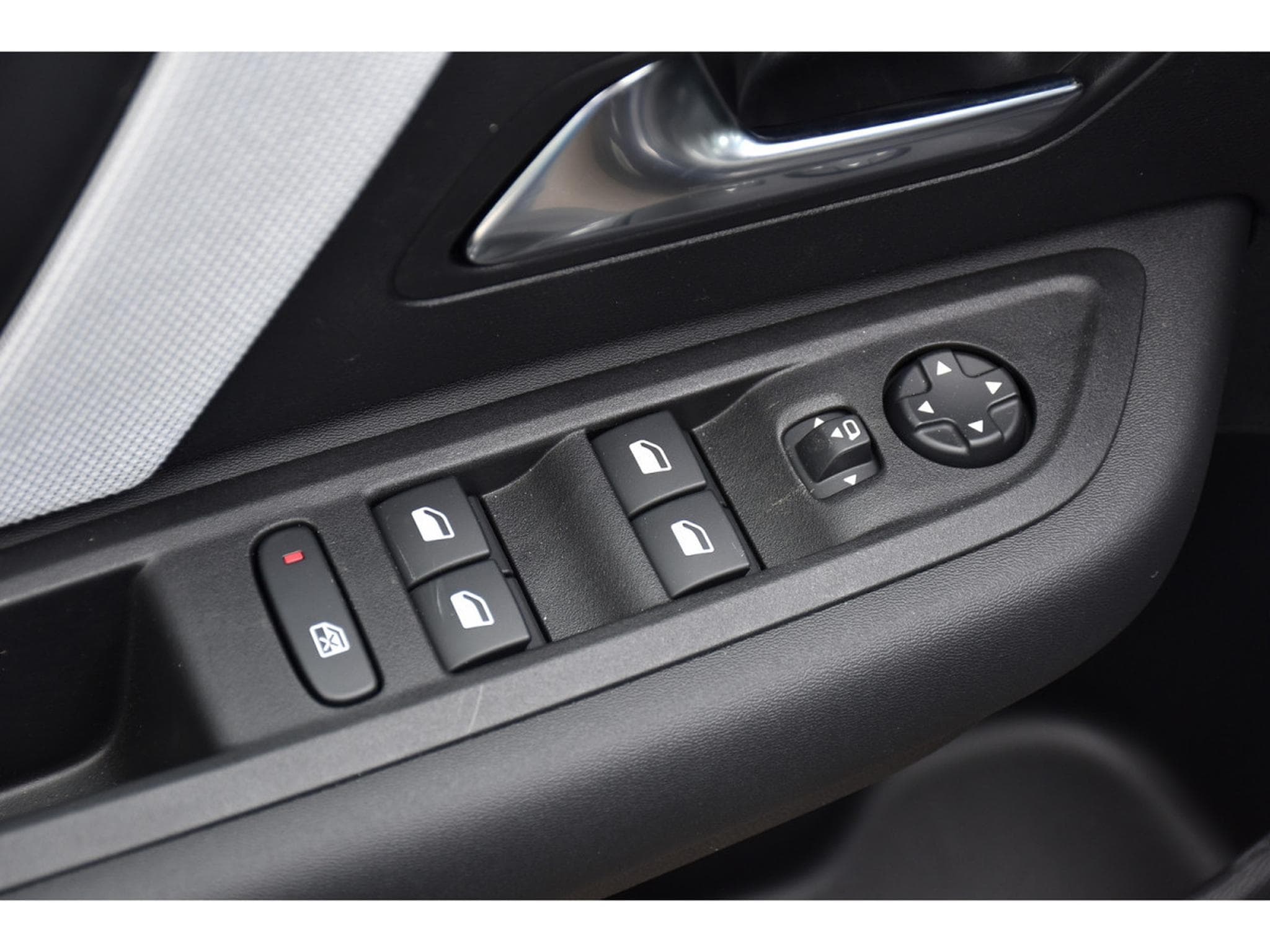 Citroën C4 1.2 PureTech 130 EAT8 MAX ACC HUD LANE SIDE CAM360 NEUVE (2025) - Photo 19