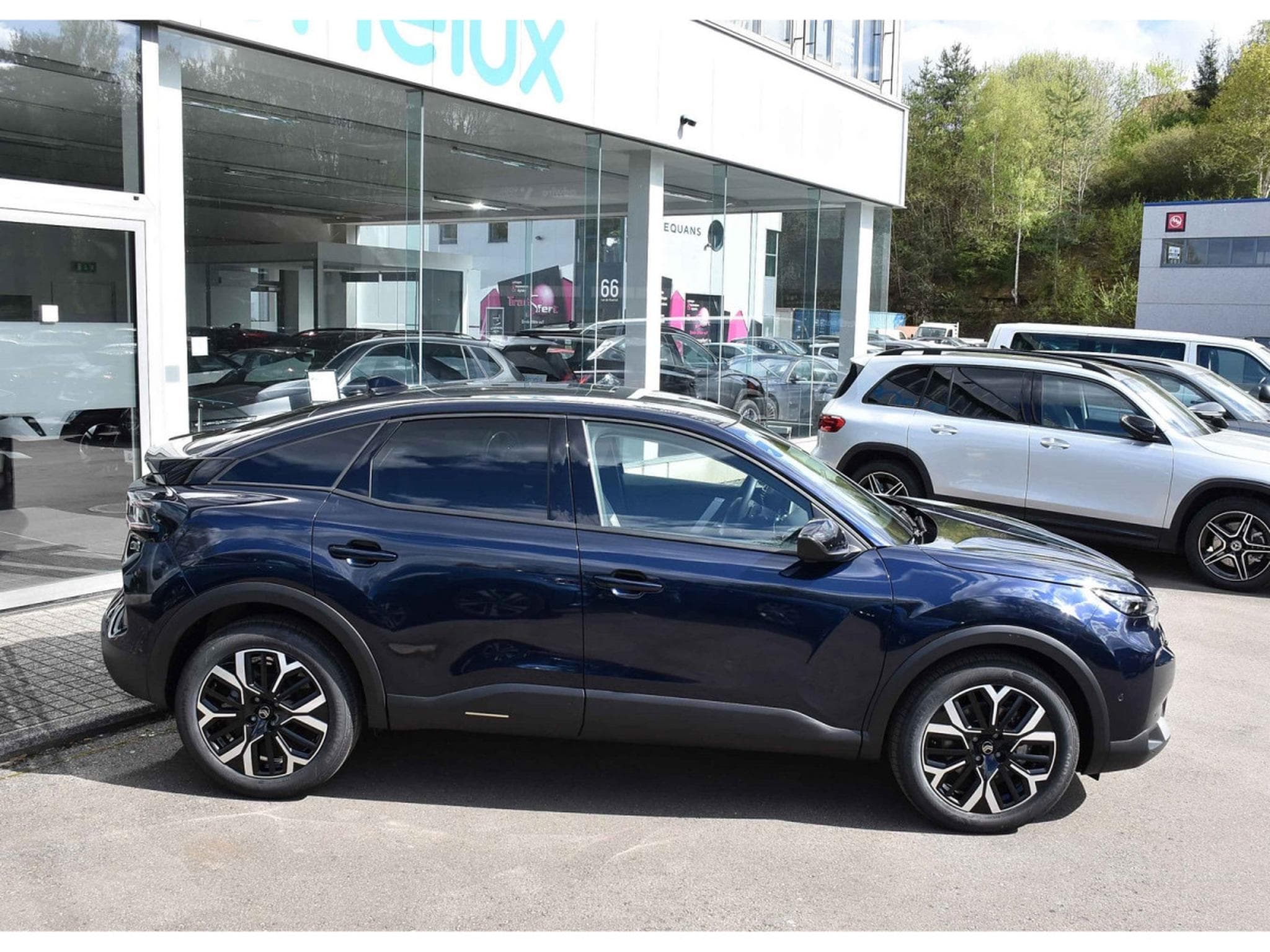 Citroën C4 1.2 PureTech 130 EAT8 MAX ACC HUD LANE SIDE CAM360 NEUVE (2025) - Photo 3