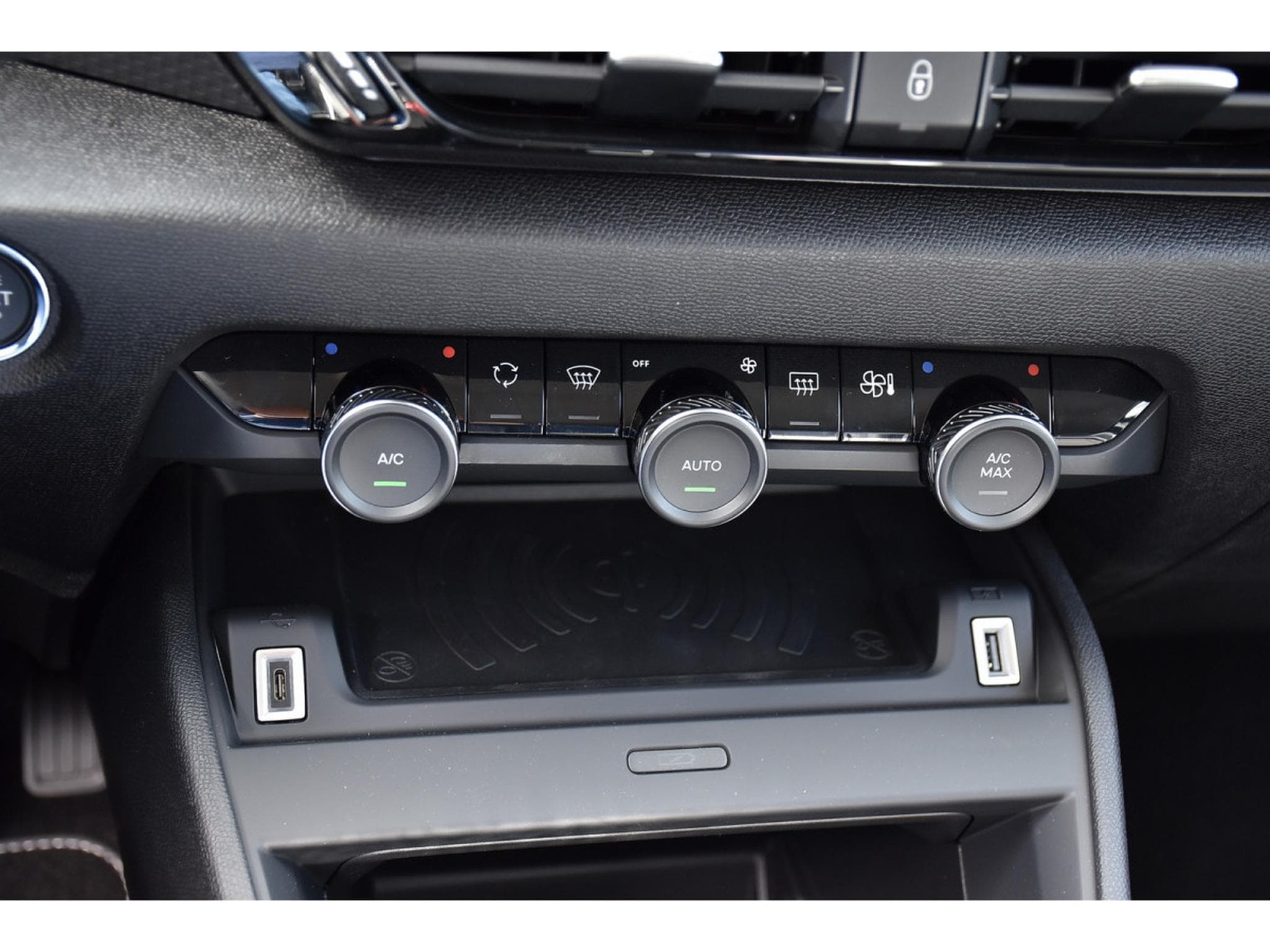 Citroën C4 1.2 PureTech 130 EAT8 MAX ACC HUD LANE SIDE CAM360 NEUVE (2025) - Photo 18