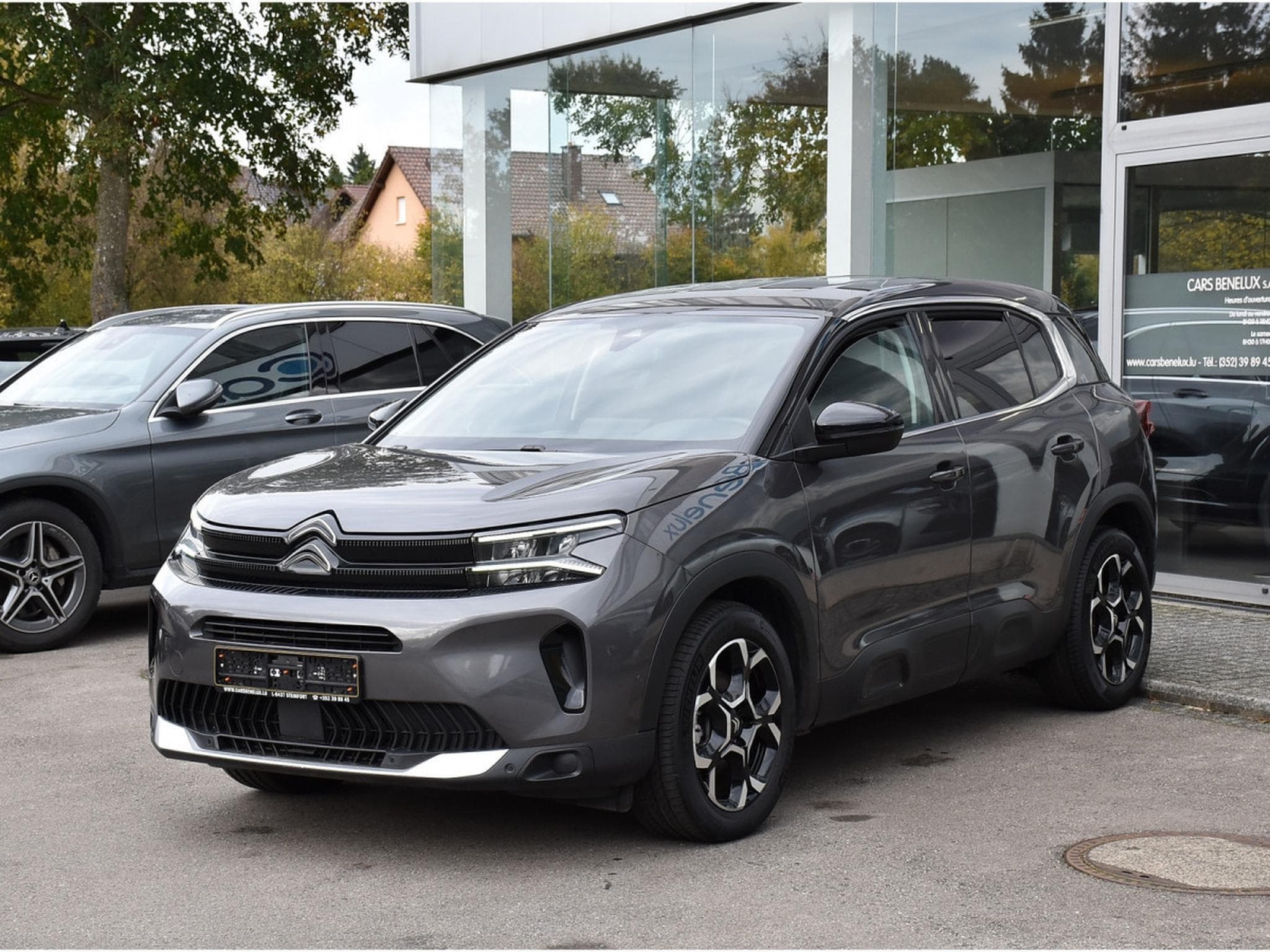 Citroën C5 Aircross 1.2 PureTech 130 Shine CUIR ACC SIDE GPS CAM 1° MAIN (2024) - Photo 2