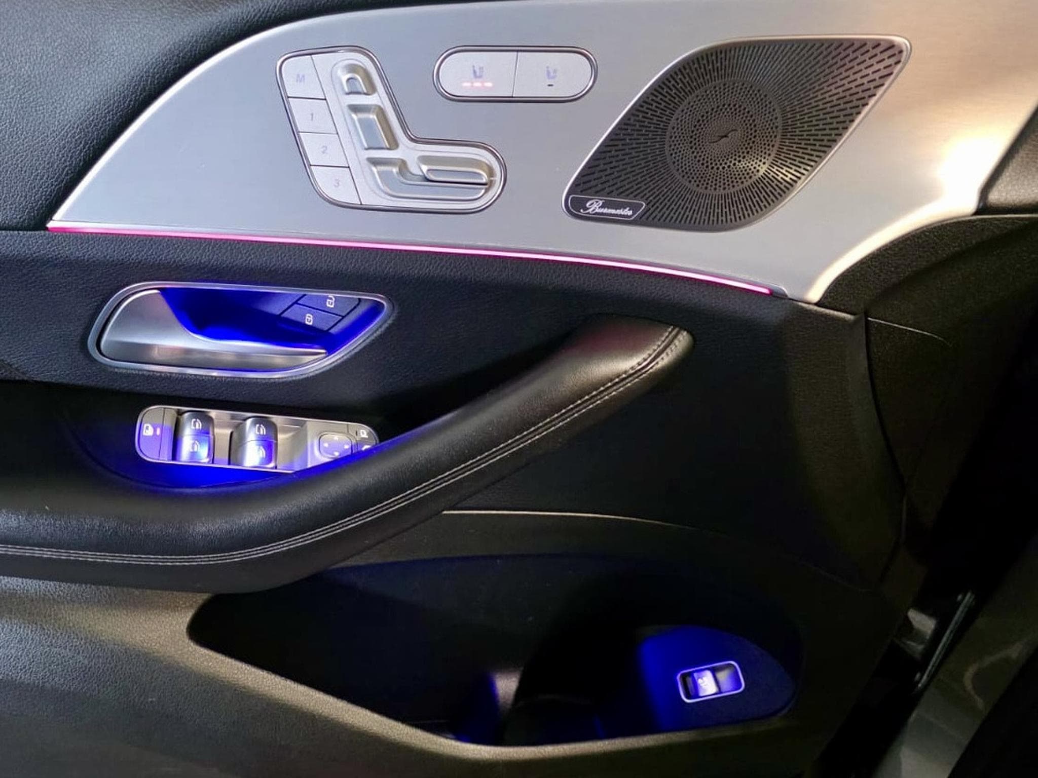 Mercedes GLE 350 D AMG LINE 7 SITZE BURMESTER PANO CUIR NAVI (2020) - Photo 12