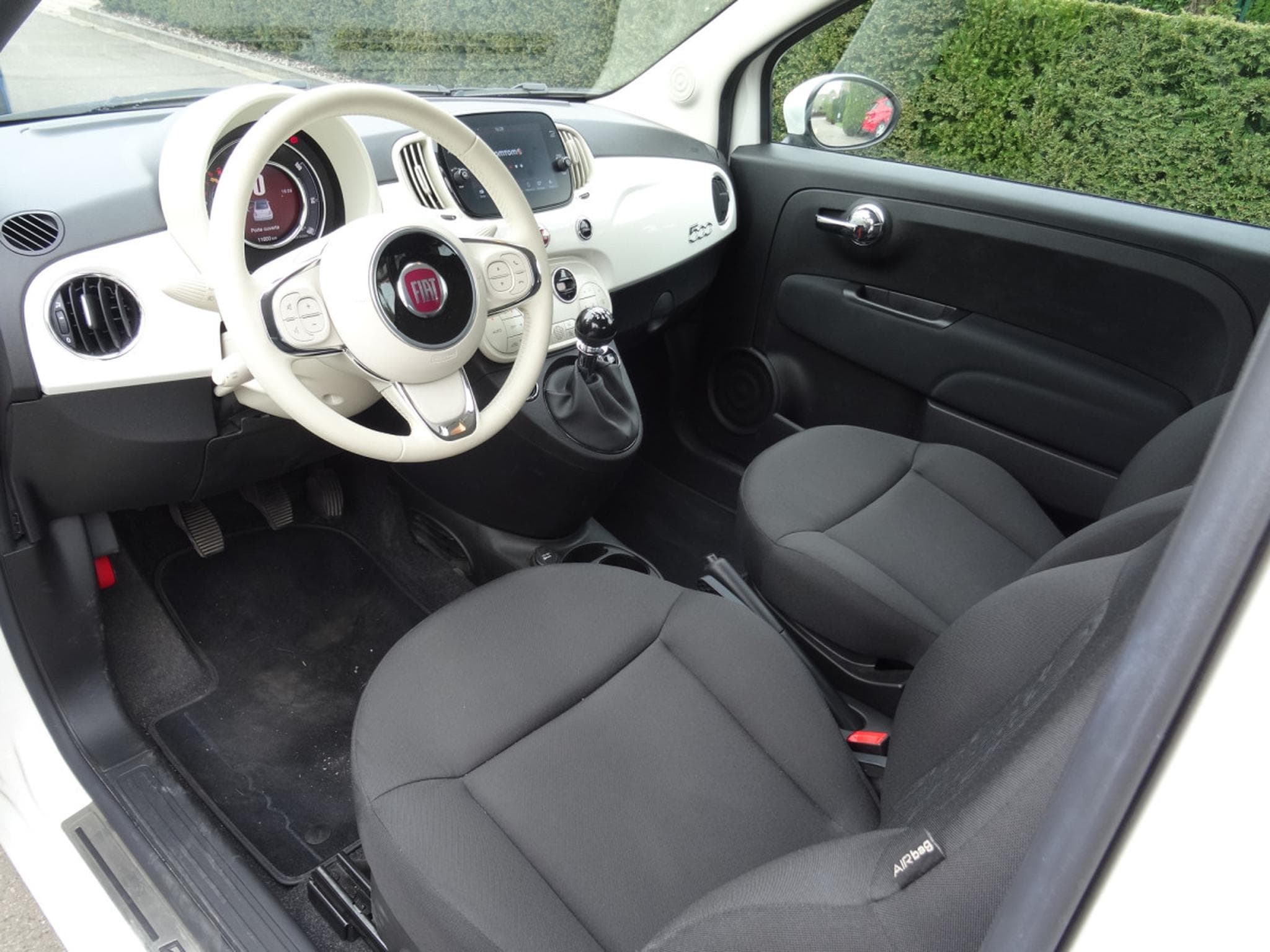 Fiat 500 Dolcevita 1.0 Hybrid 70 Sock (2023) - Photo 11