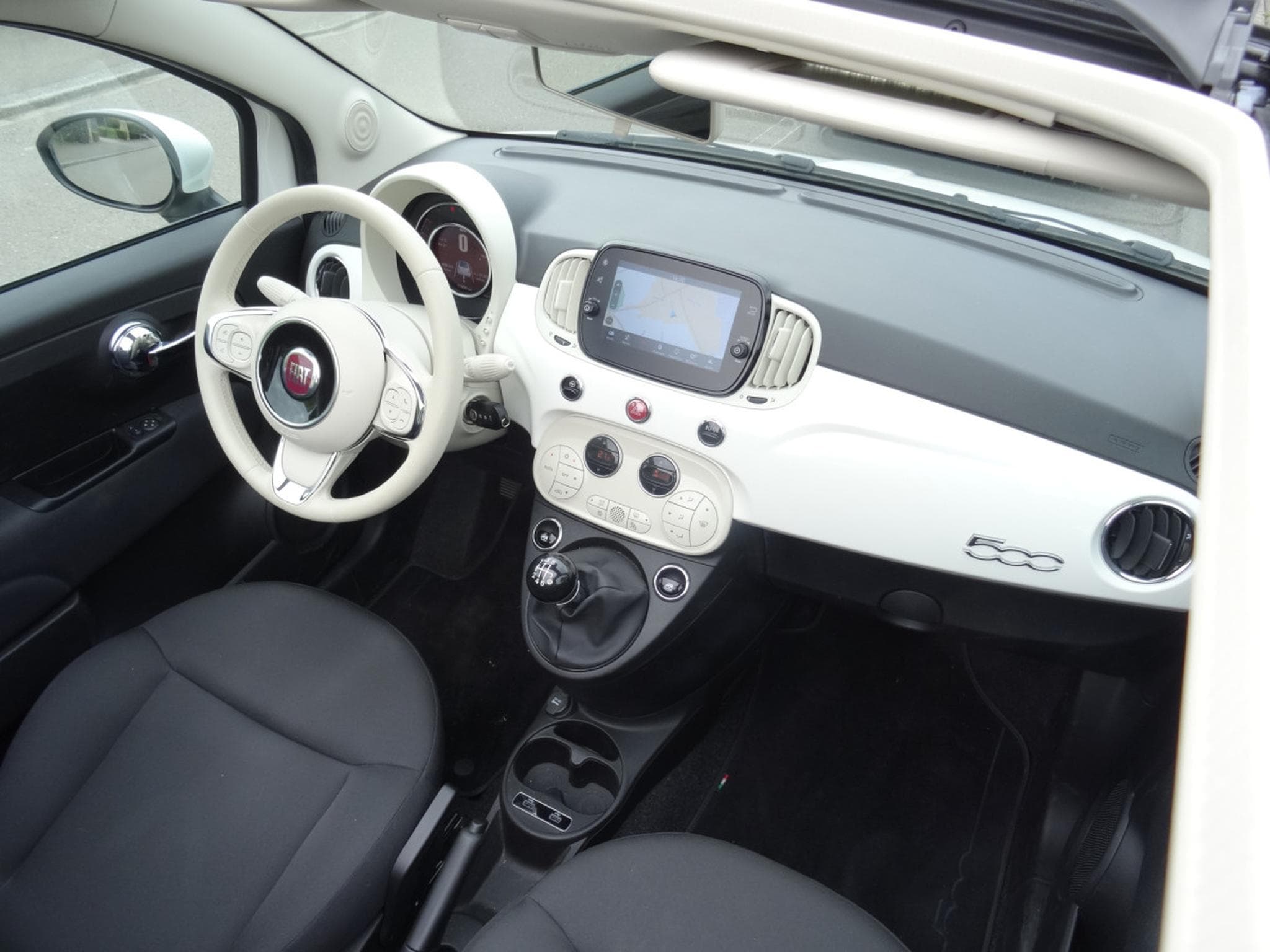 Fiat 500 Dolcevita 1.0 Hybrid 70 Sock (2023) - Photo 13
