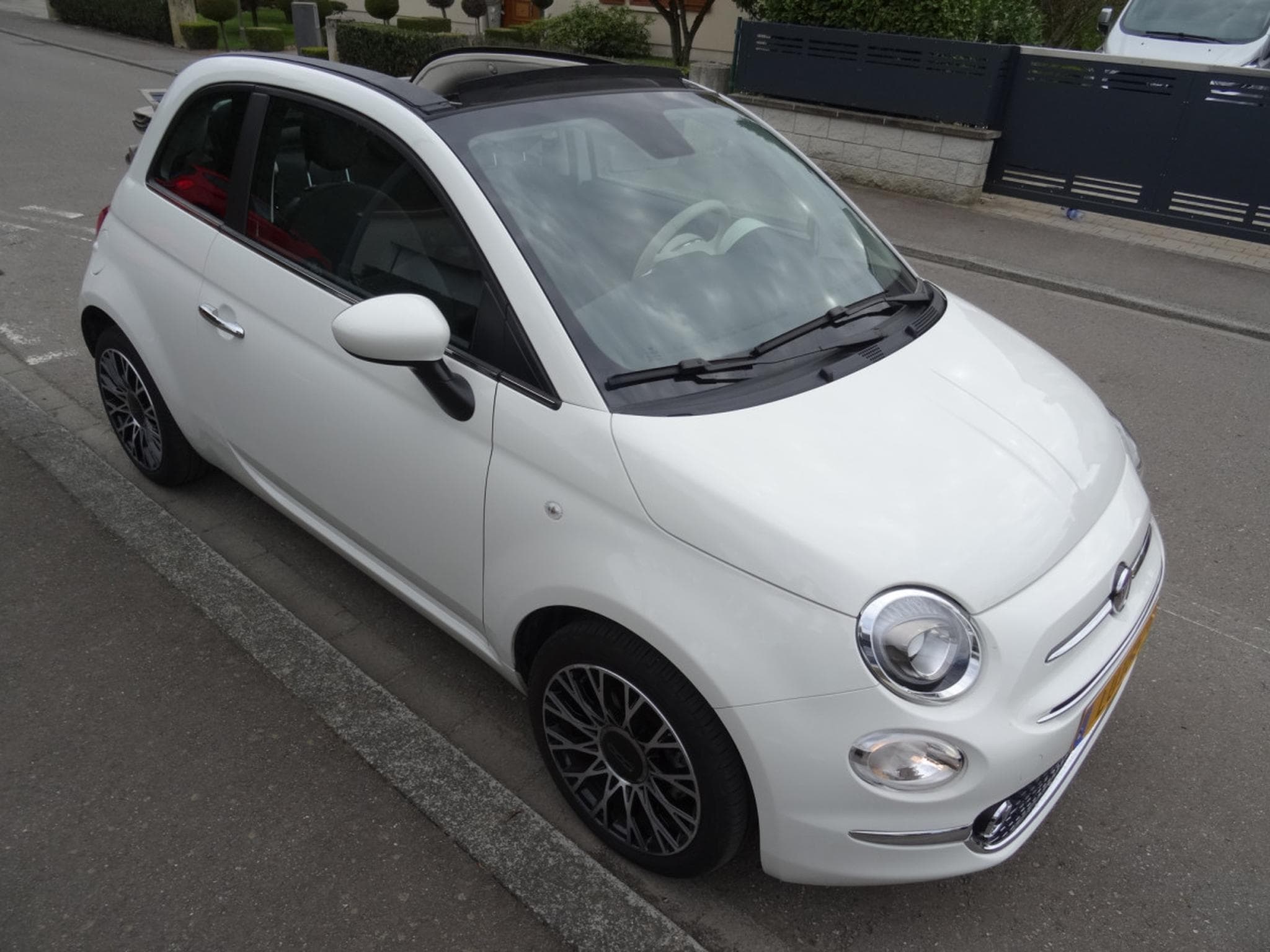 Fiat 500 Dolcevita 1.0 Hybrid 70 Sock (2023) - Photo 18