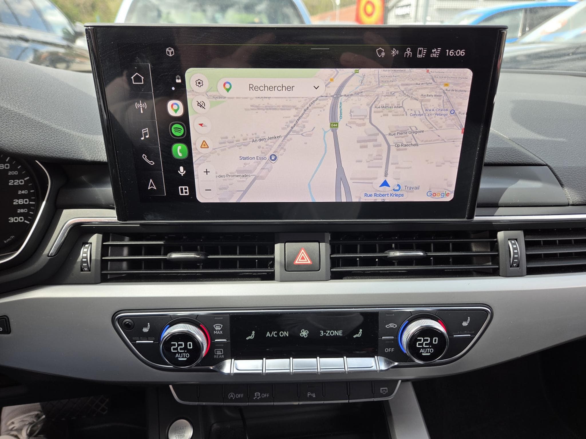 Audi A4 TDI AVANT S-TRONIC 163CV (2020) - Photo 11